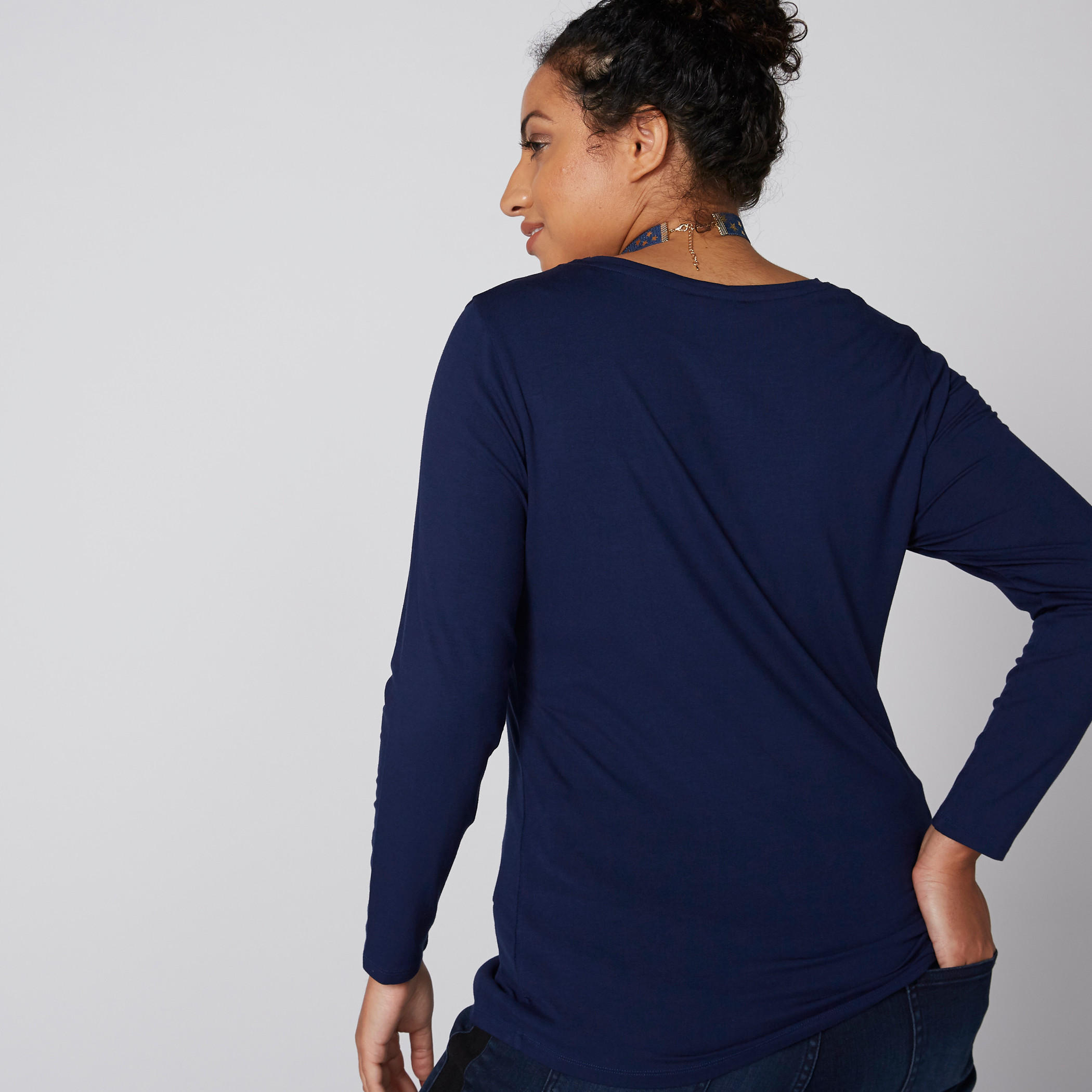 تيشيرت بياقة مستديرة وأكمام طويلة-women-clothing-tshirts-image-2
