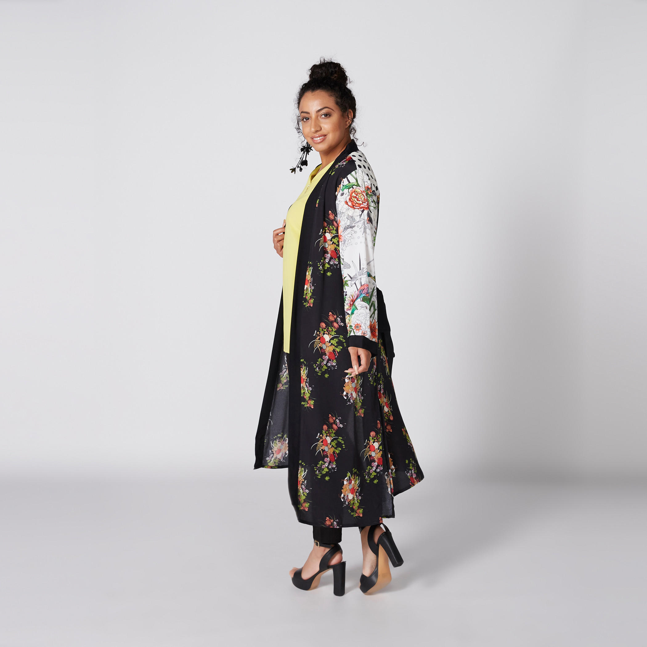 سترة طويلة بحزام رباط وطبعات أزهار-women-winterwear-coatsandjackets-jackets-image-4
