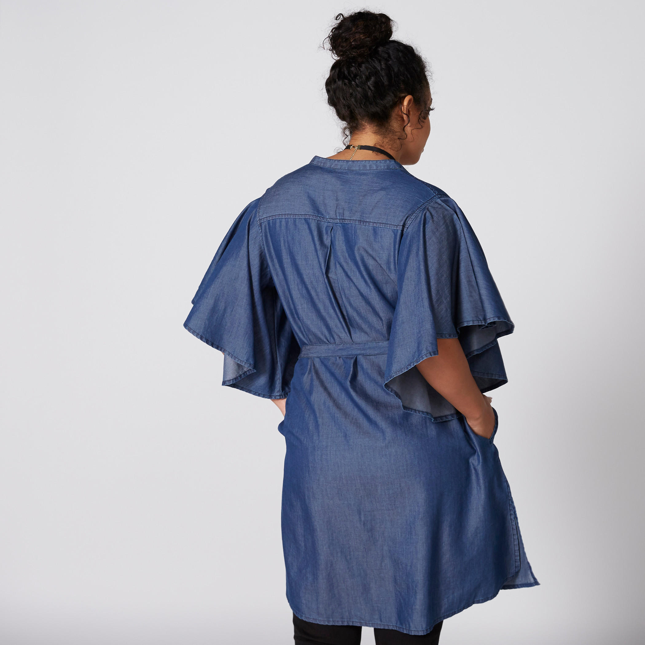 تونيك بياقة V وأكمام واسعة ورباط-women-clothing-shirtsandblouses-blouses-image-2