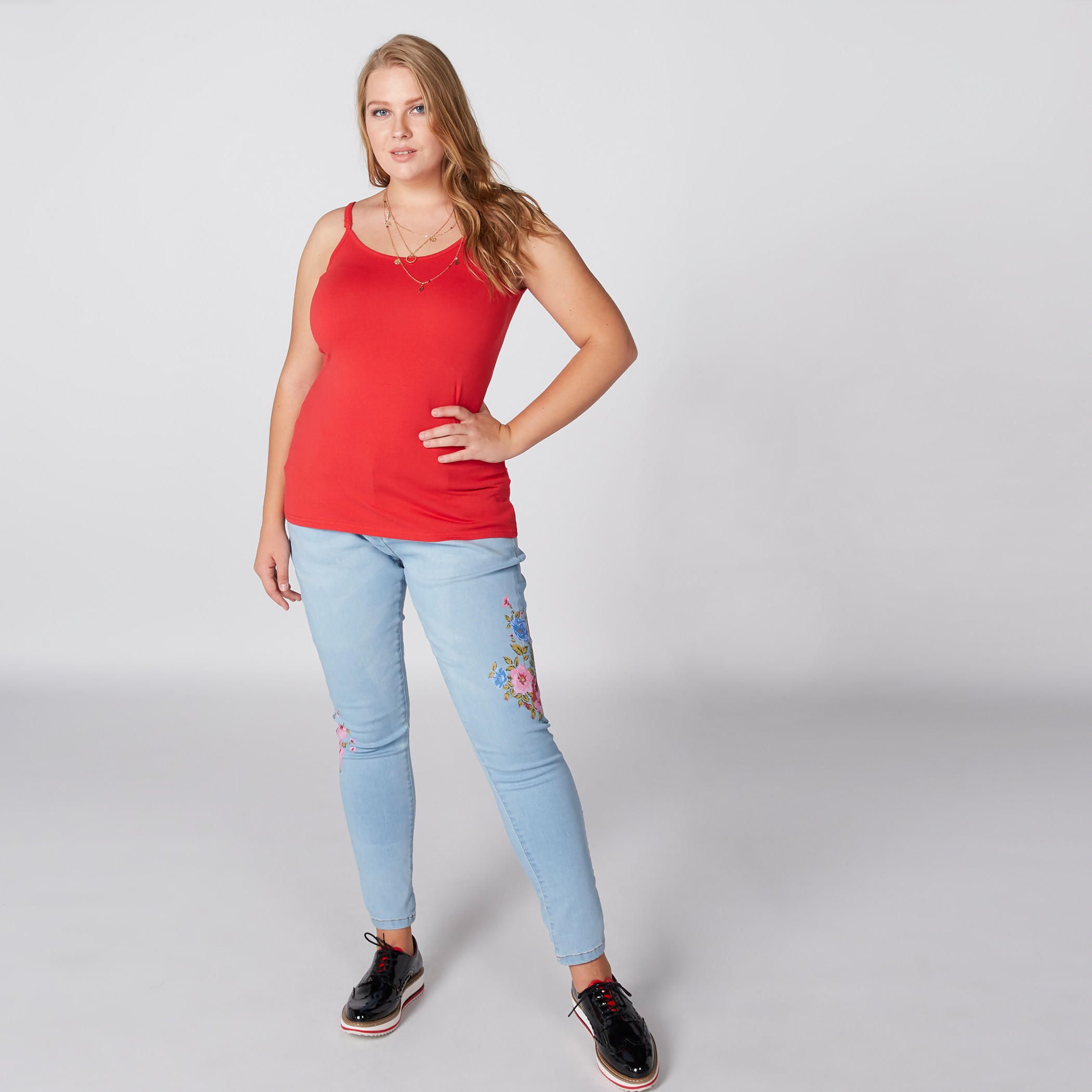 كاميسول بحمالات قابلة للتعديل وياقة عميقة-women-clothing-tshirts-image-3
