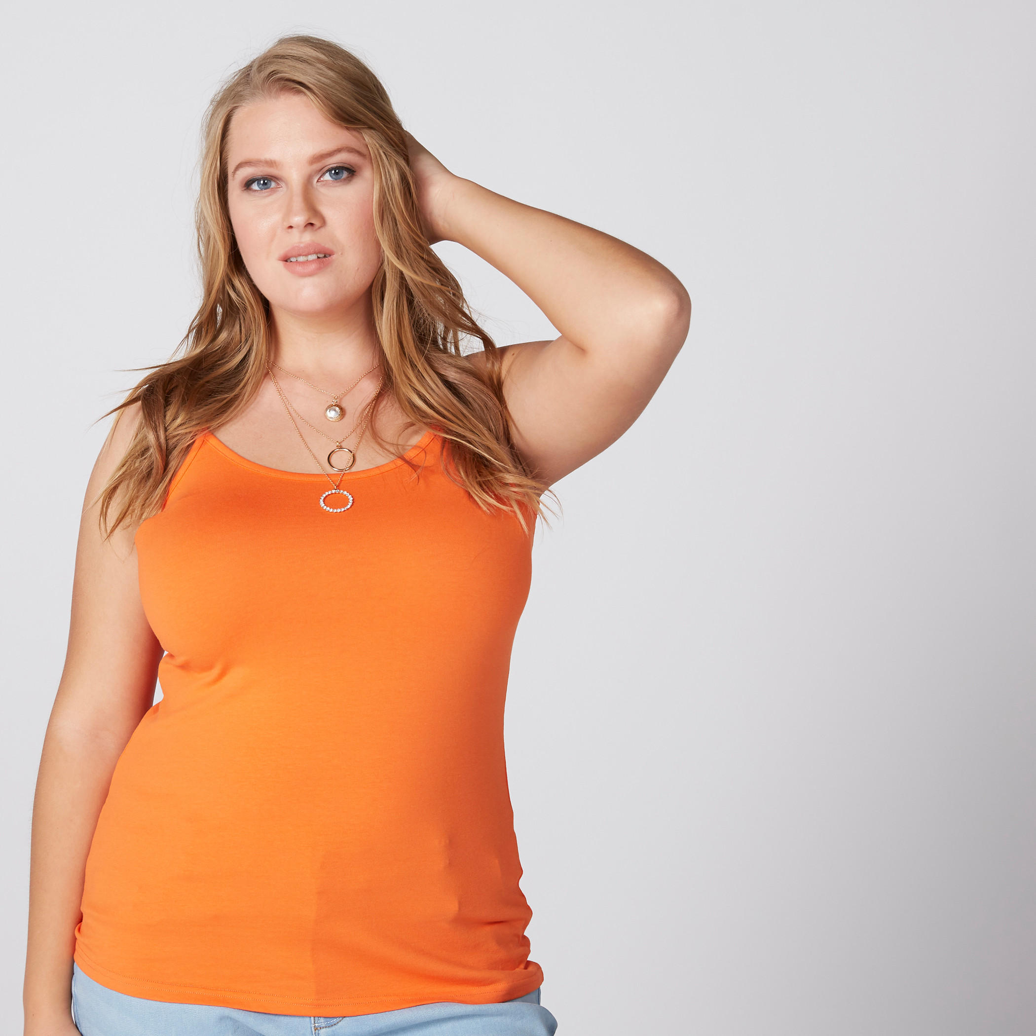 كاميسول بحمالات قابلة للتعديل وياقة عميقة-women-clothing-tshirts-image-1