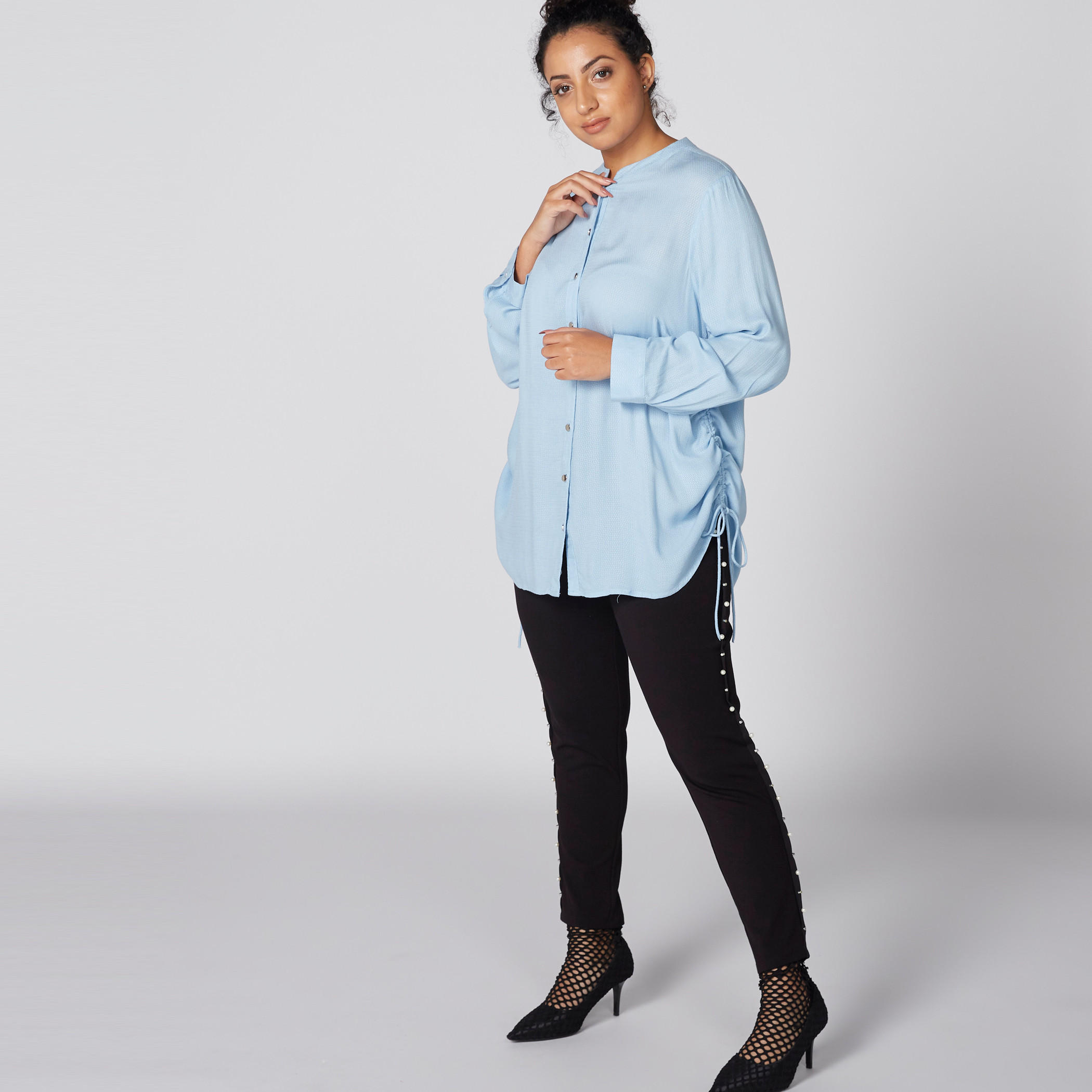 قميص بأكمام طويلة وياقة ماندارين وأربطة-women-clothing-shirtsandblouses-blouses-image-1