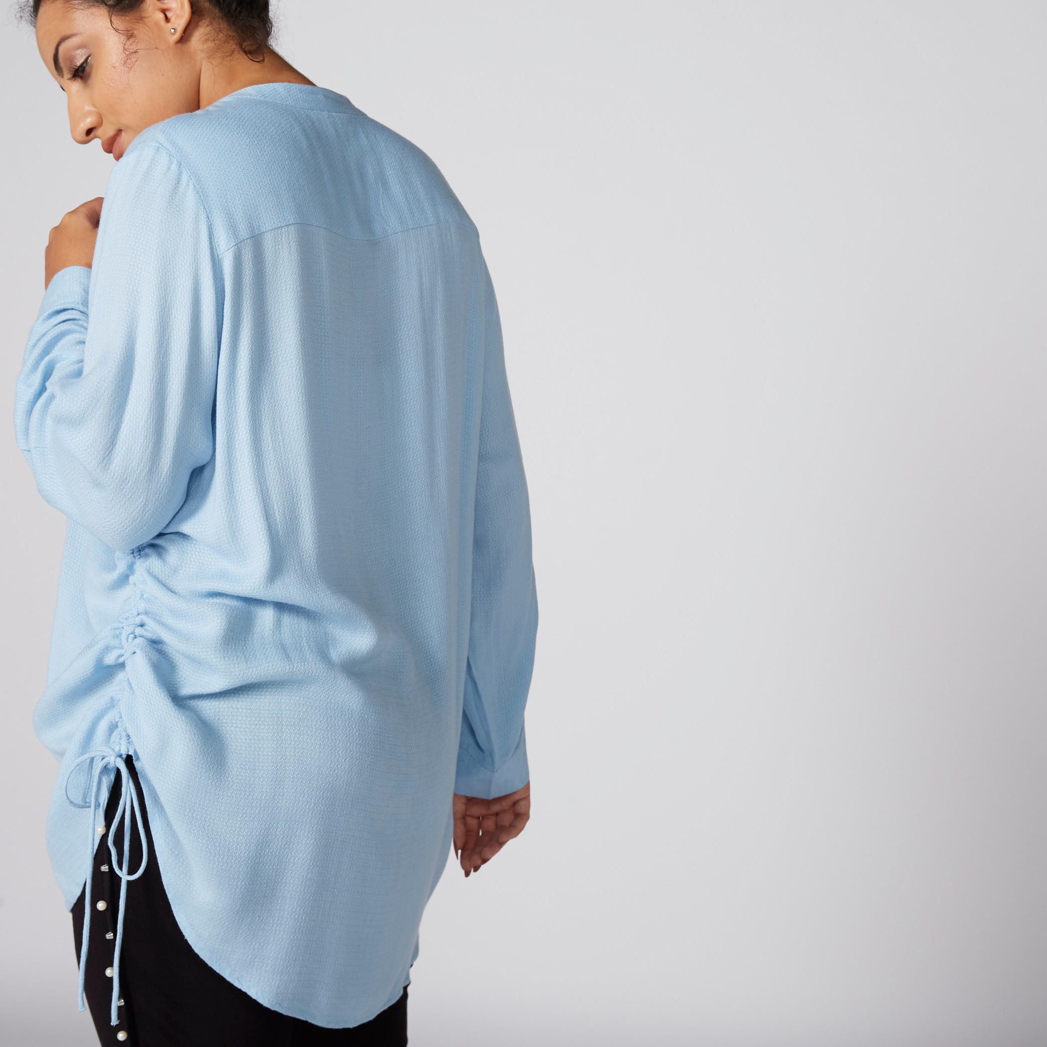 قميص بأكمام طويلة وياقة ماندارين وأربطة-women-clothing-shirtsandblouses-blouses-image-2