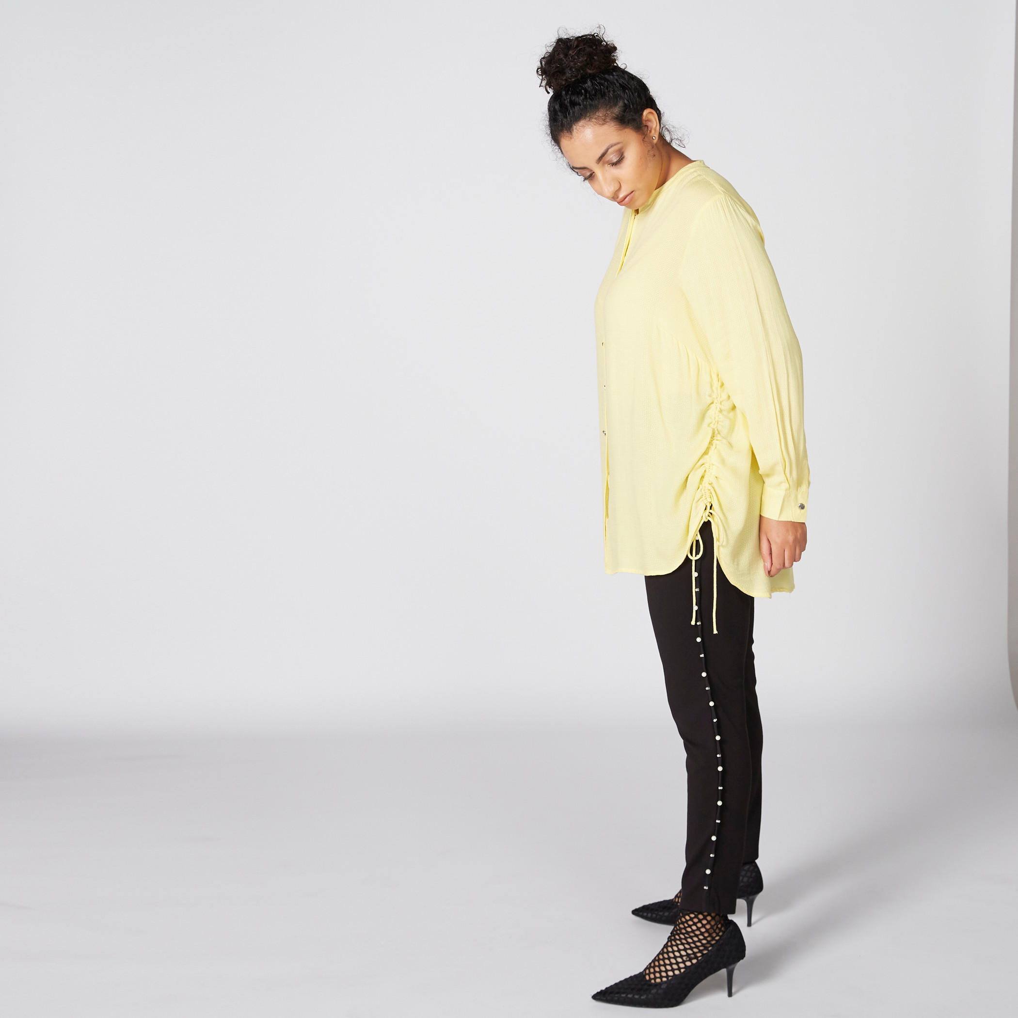 قميص بأكمام طويلة وأزرار-women-clothing-shirtsandblouses-blouses-image-3