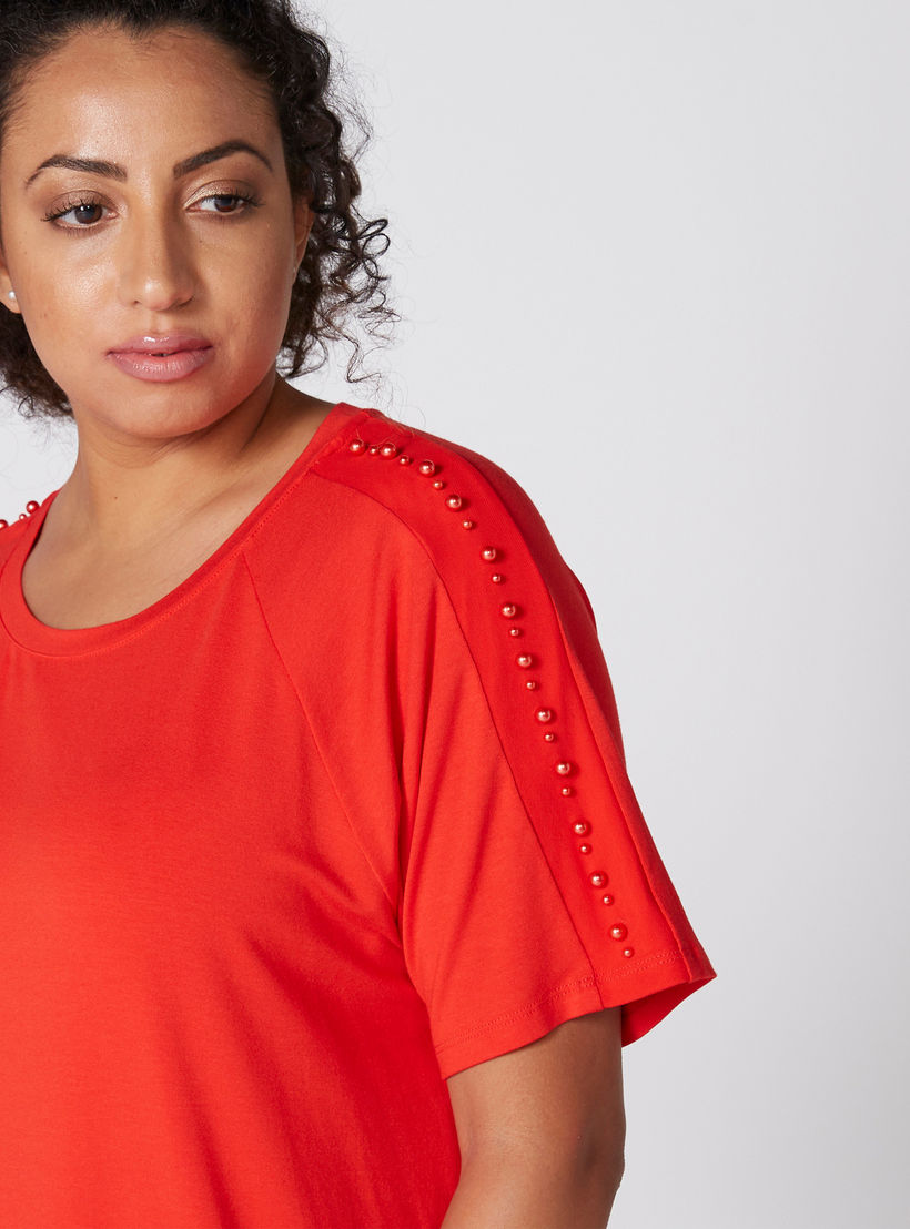 تيشيرت بياقة مستديرة وأكمام قصيرة وتفاصيل لؤلؤ-women-clothing-tshirts-image-3