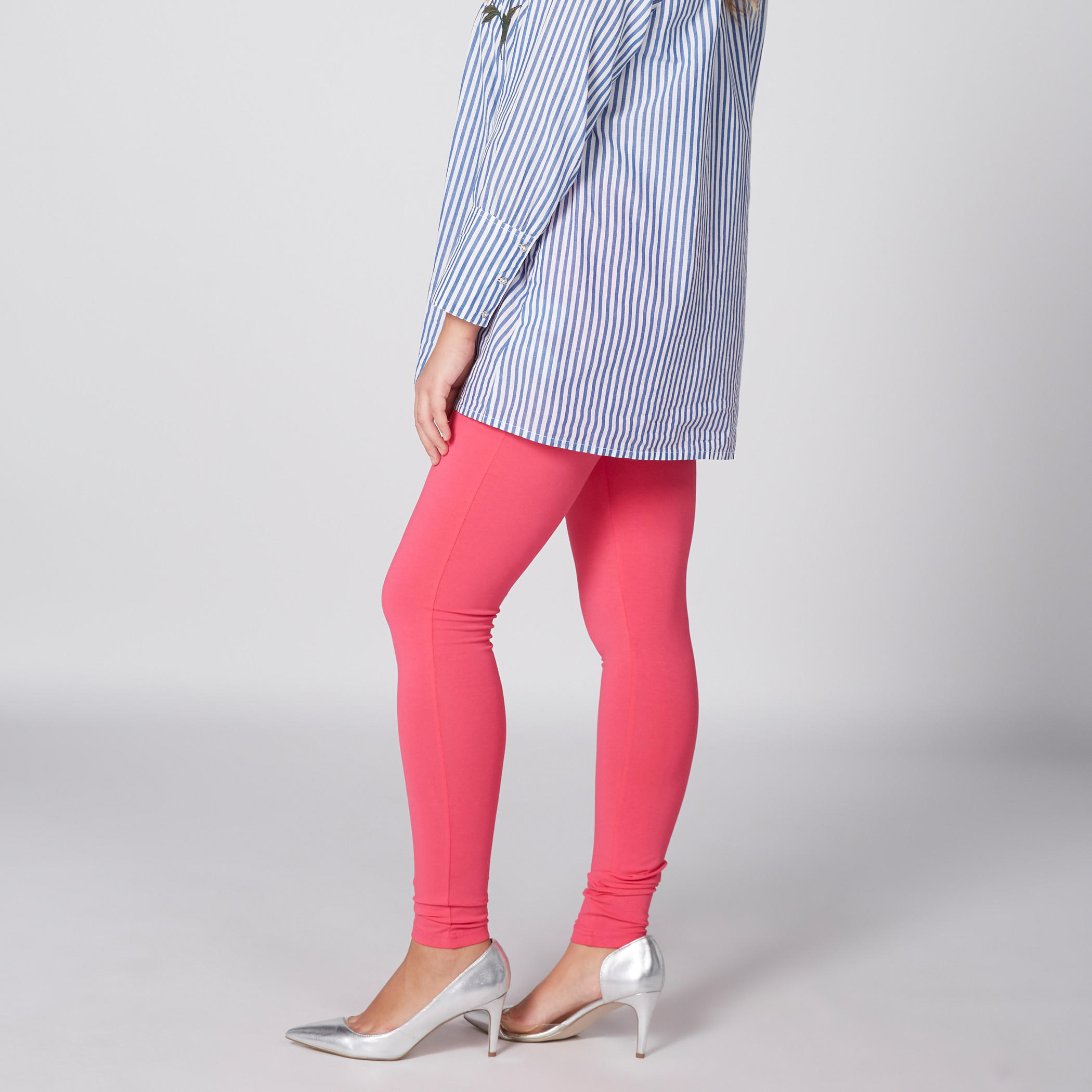 بنطال ليقنز طويل بخصر مطّاطي-women-clothing-bottoms-leggings-image-3