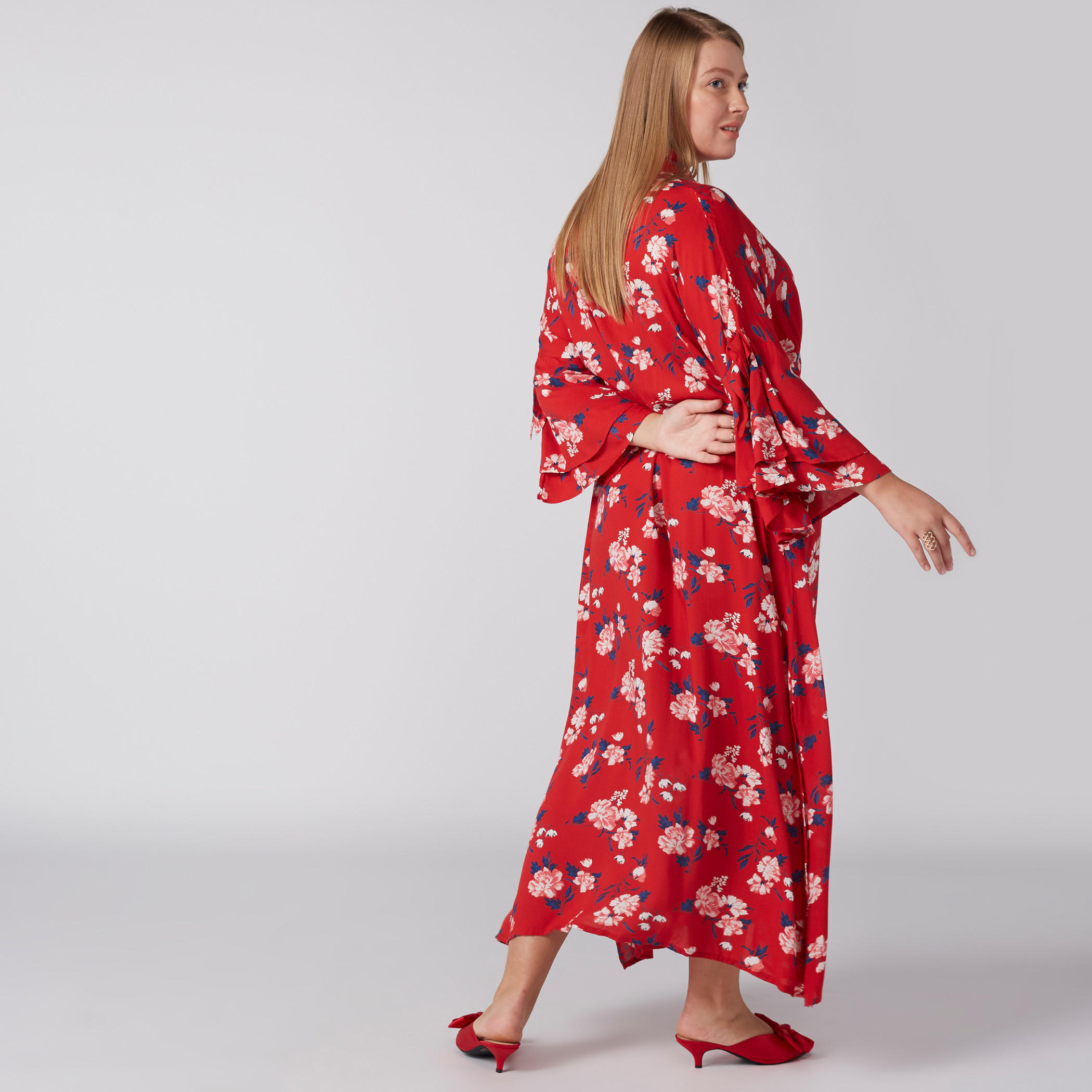 فستان قميص بطبعات زهرية وأكمام واسعة-women-clothing-dresses-image-4