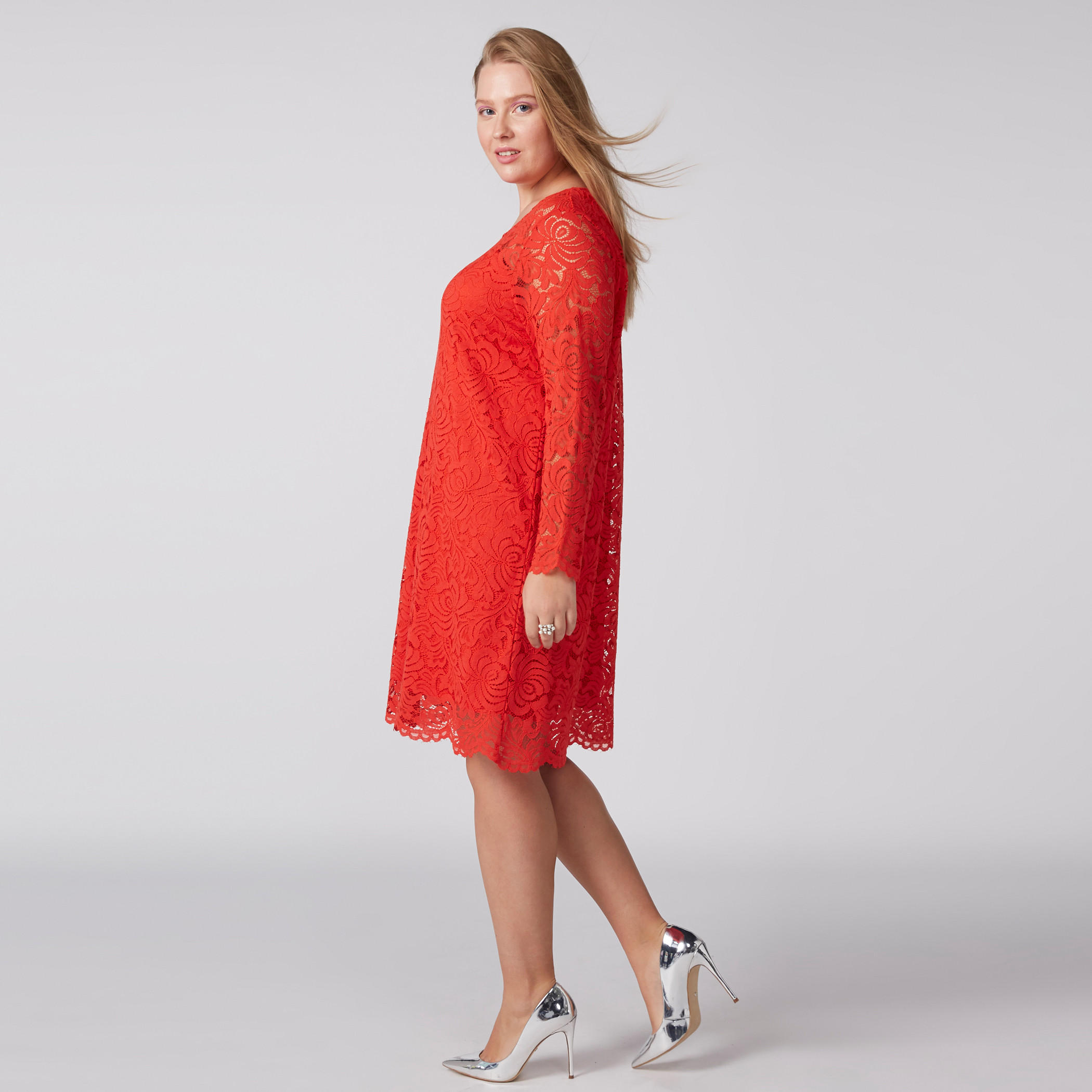 فستان بتفاصيل دانتيل وأكمام طويلة-women-clothing-dresses-image-1