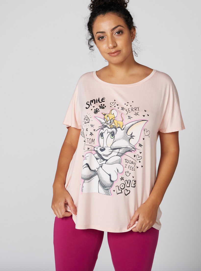 تيشيرت بياقة مستديرة وأكمام متصلة وطبعة توم أند جيري-women-clothing-tshirts-image-1