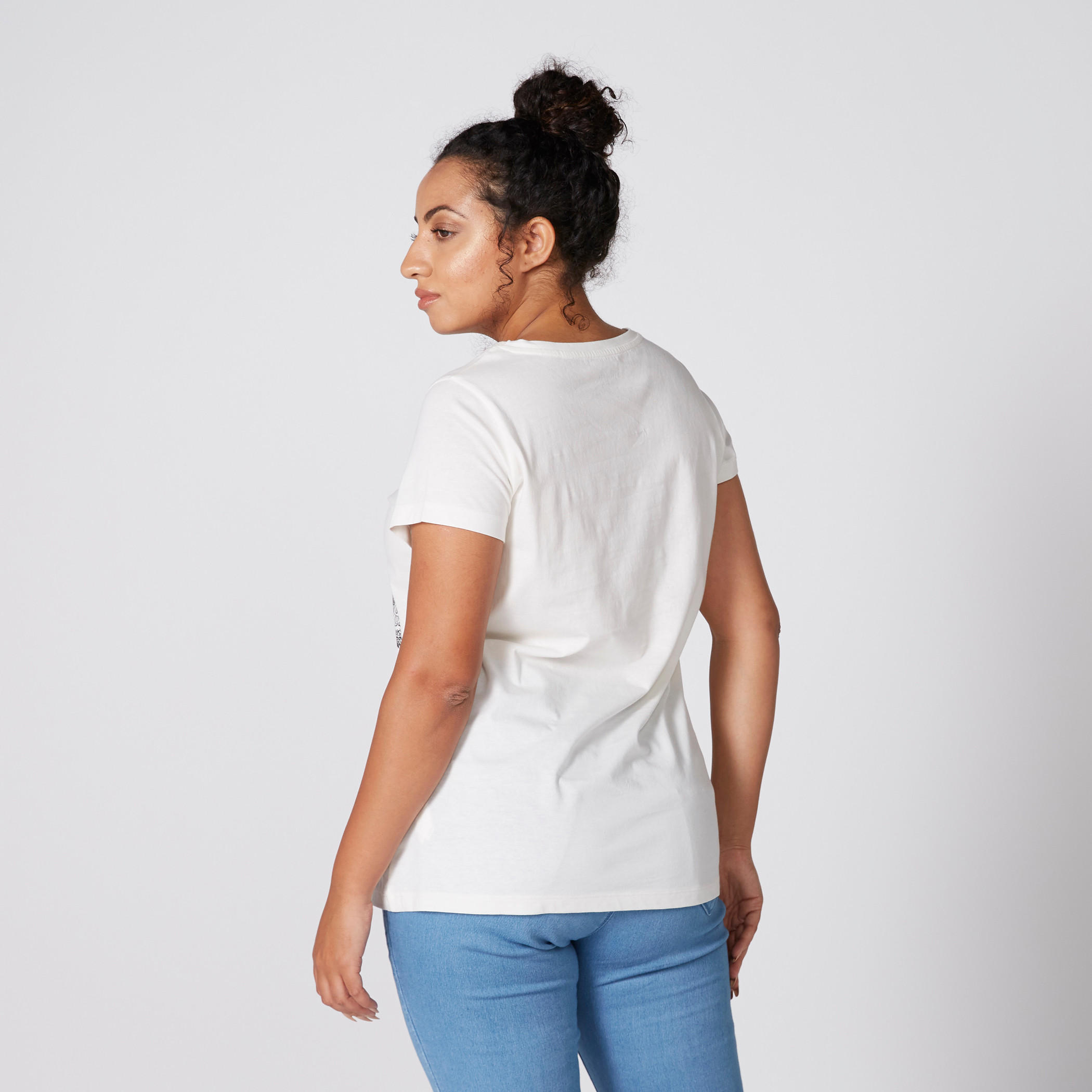 تيشيرت بطبعات وياقة مستديرة وأكمام قصيرة-women-clothing-tshirts-image-2