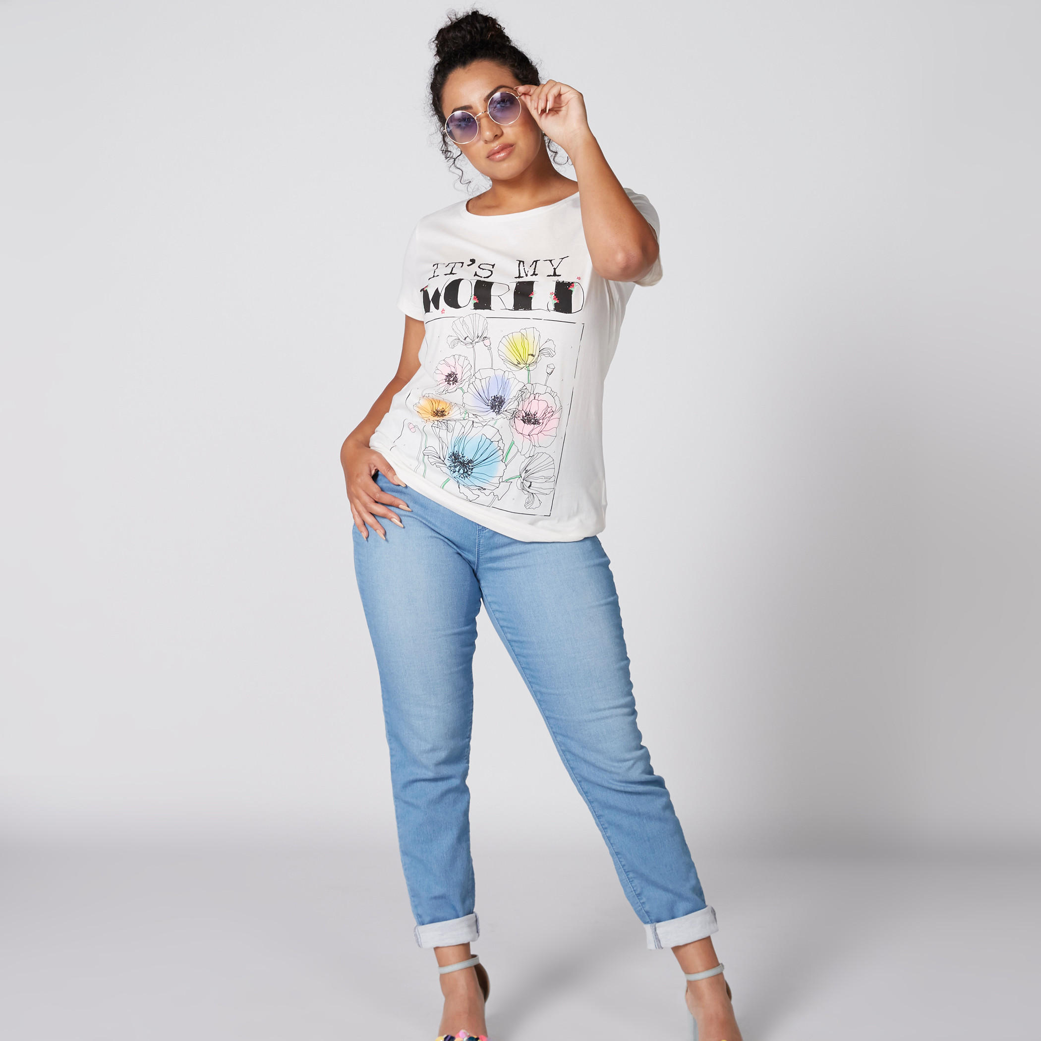 تيشيرت بياقة مستديرة وأكمام قصيرة وطبعات-women-clothing-tshirts-image-1
