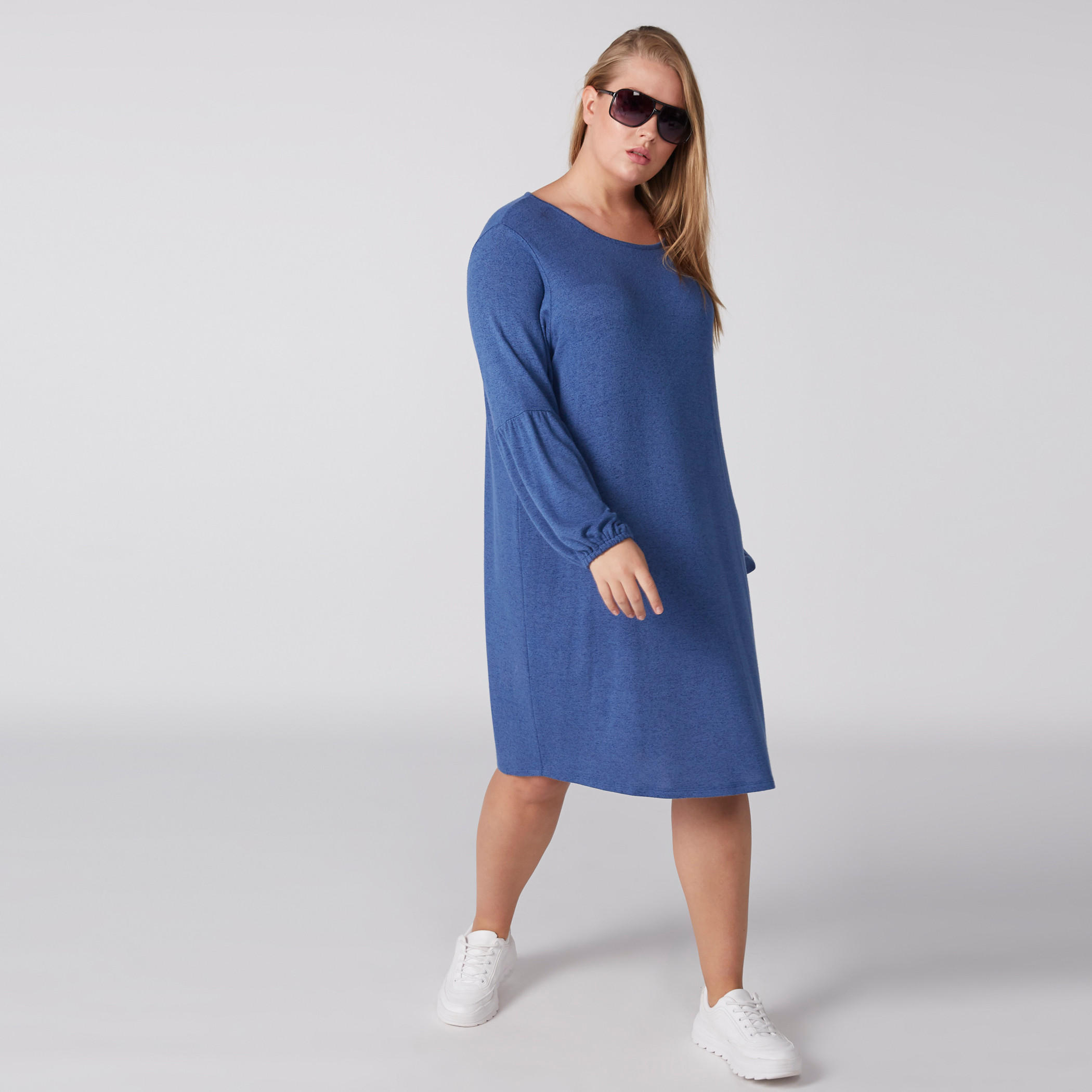 فستان بارز الملمس متوسط الطول بياقة مستديرة وأكمام طويلة-women-clothing-dresses-image-1
