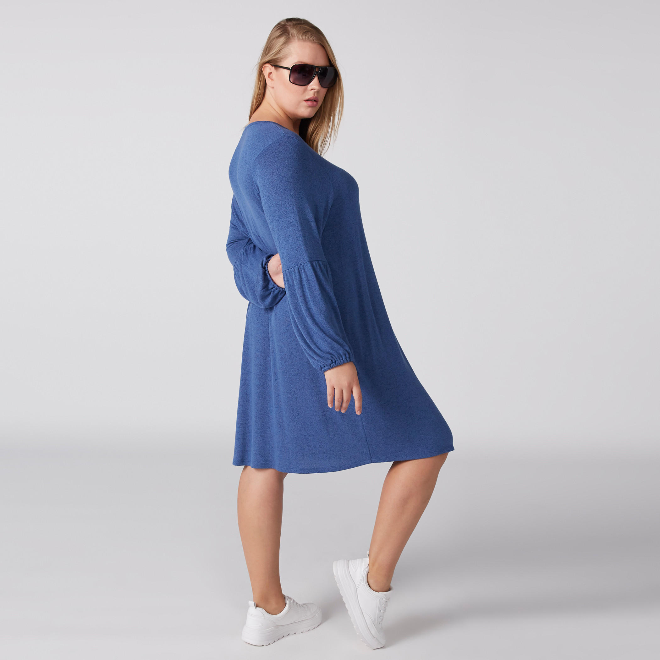 فستان بارز الملمس متوسط الطول بياقة مستديرة وأكمام طويلة-women-clothing-dresses-image-3