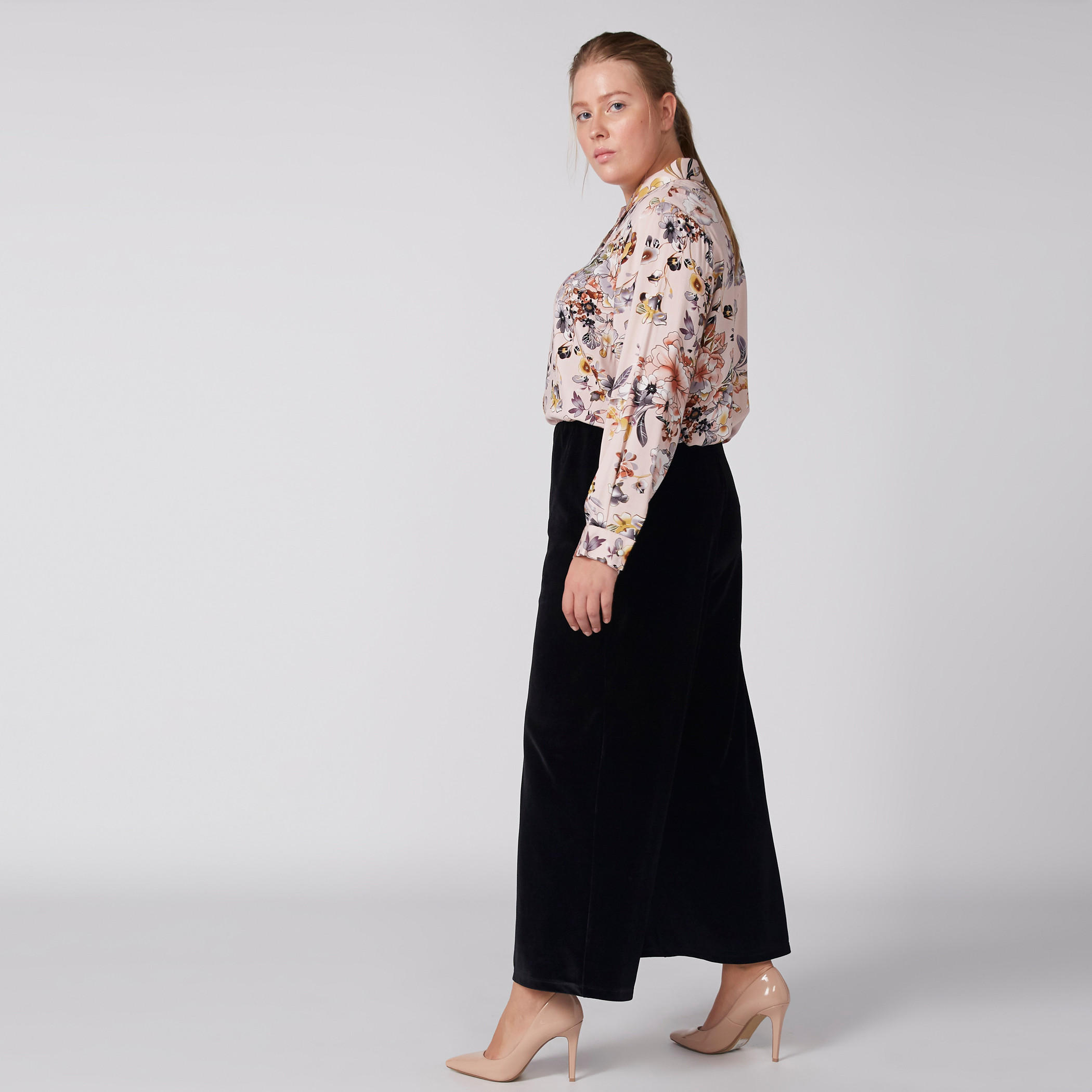 قميص بطبعات زهرية وأكمام طويلة وأزرار-women-clothing-shirtsandblouses-blouses-image-4