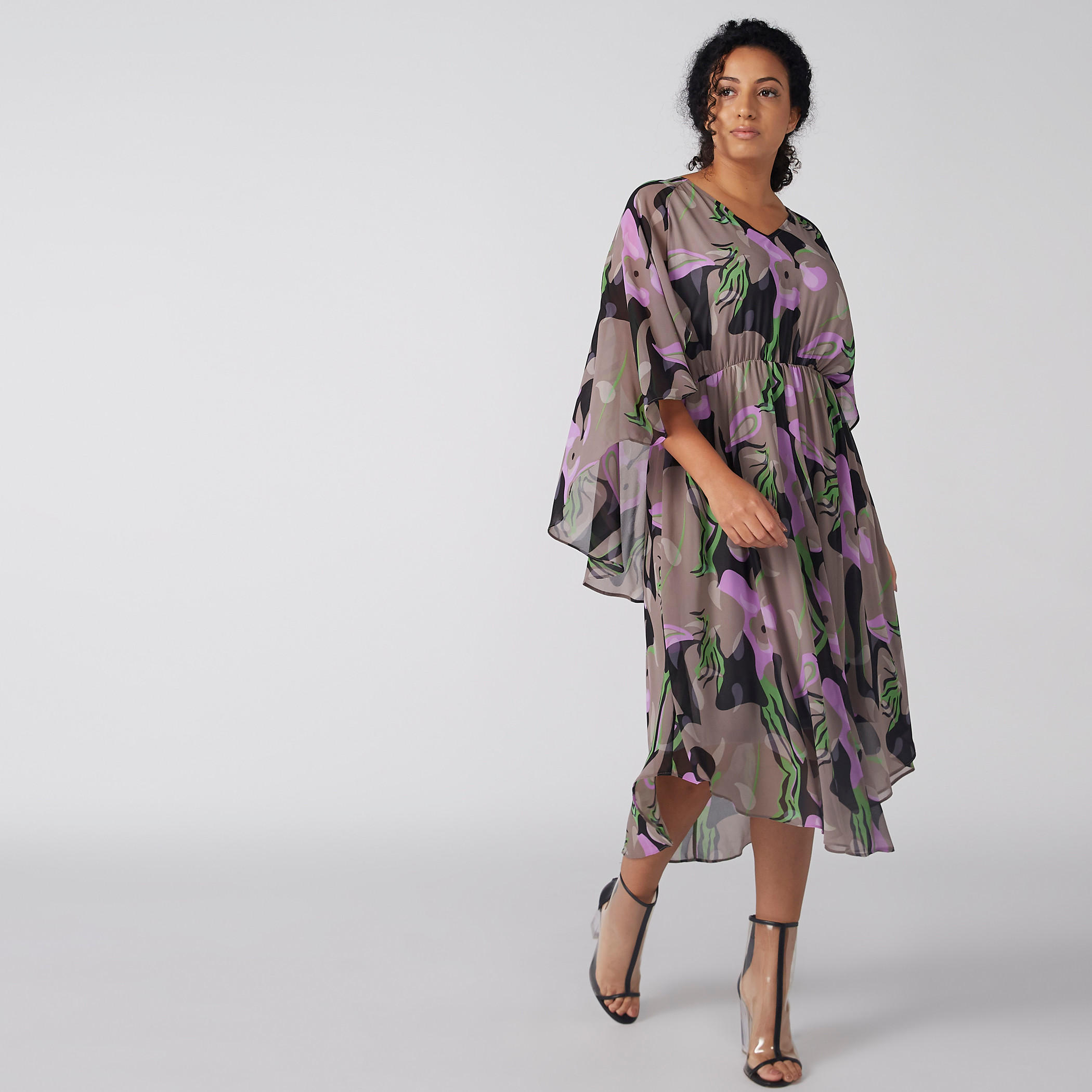 فستان بطبعات زهرية وياقة V وأكمام واسعة-women-clothing-dresses-image-1