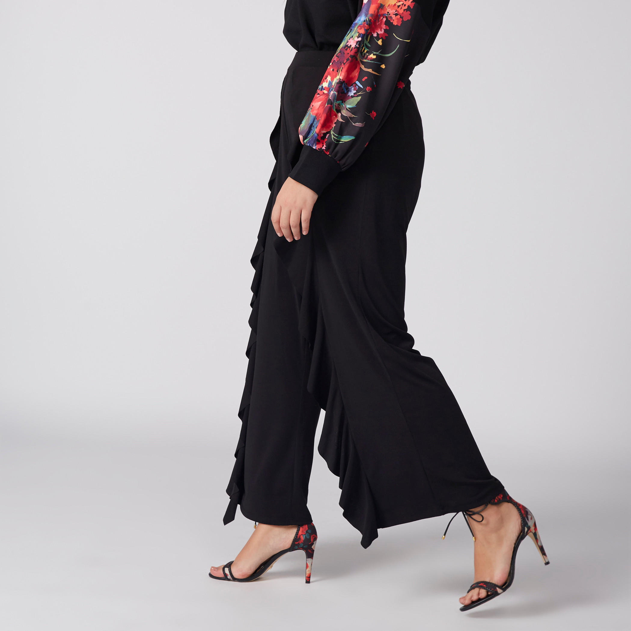 بنطال بالازو طويل بتفاصيل كشكش-women-clothing-bottoms-trousers-image-3