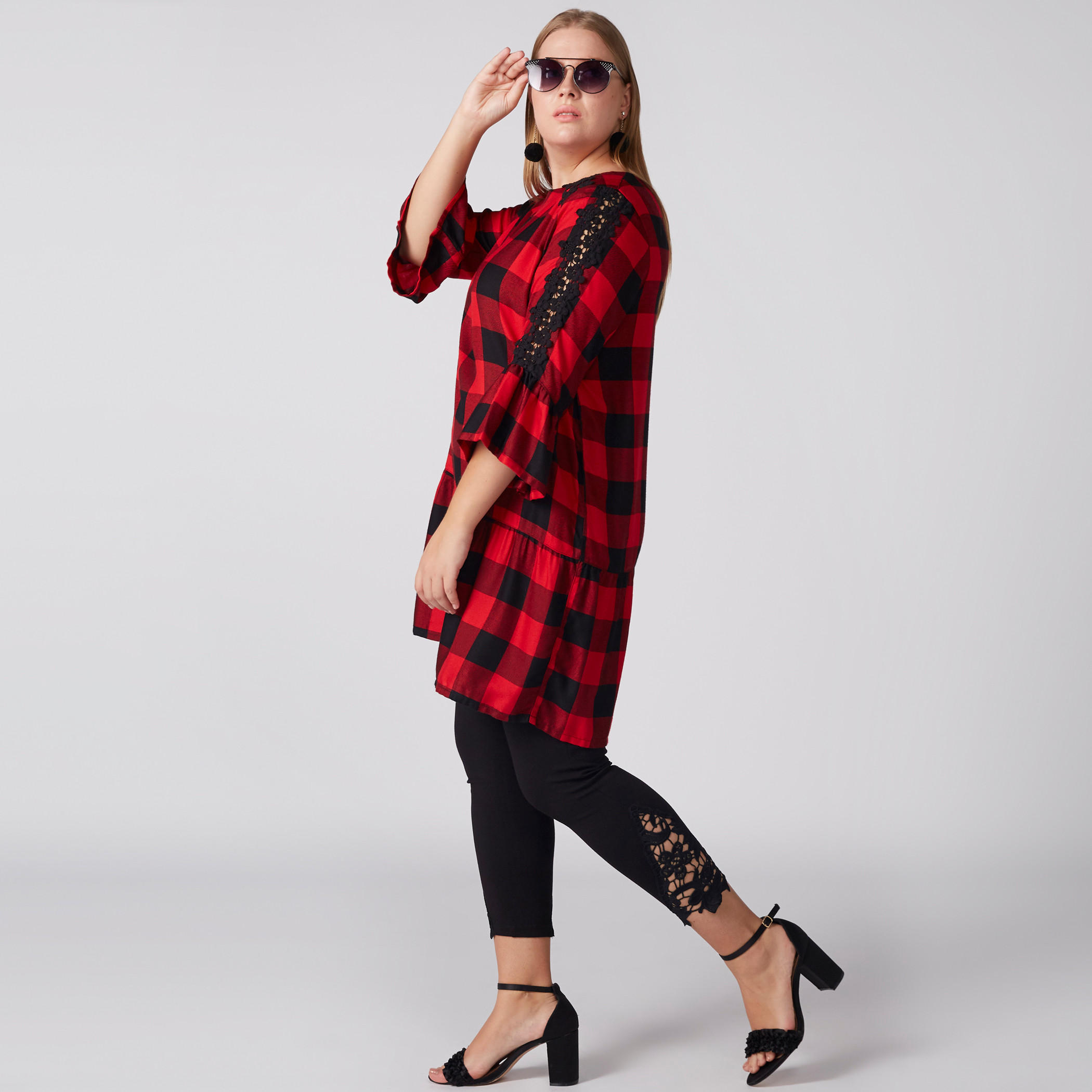 تونيك كاروهات بياقة مستديرة وتفاصيل دانتيل-women-clothing-shirtsandblouses-blouses-image-5