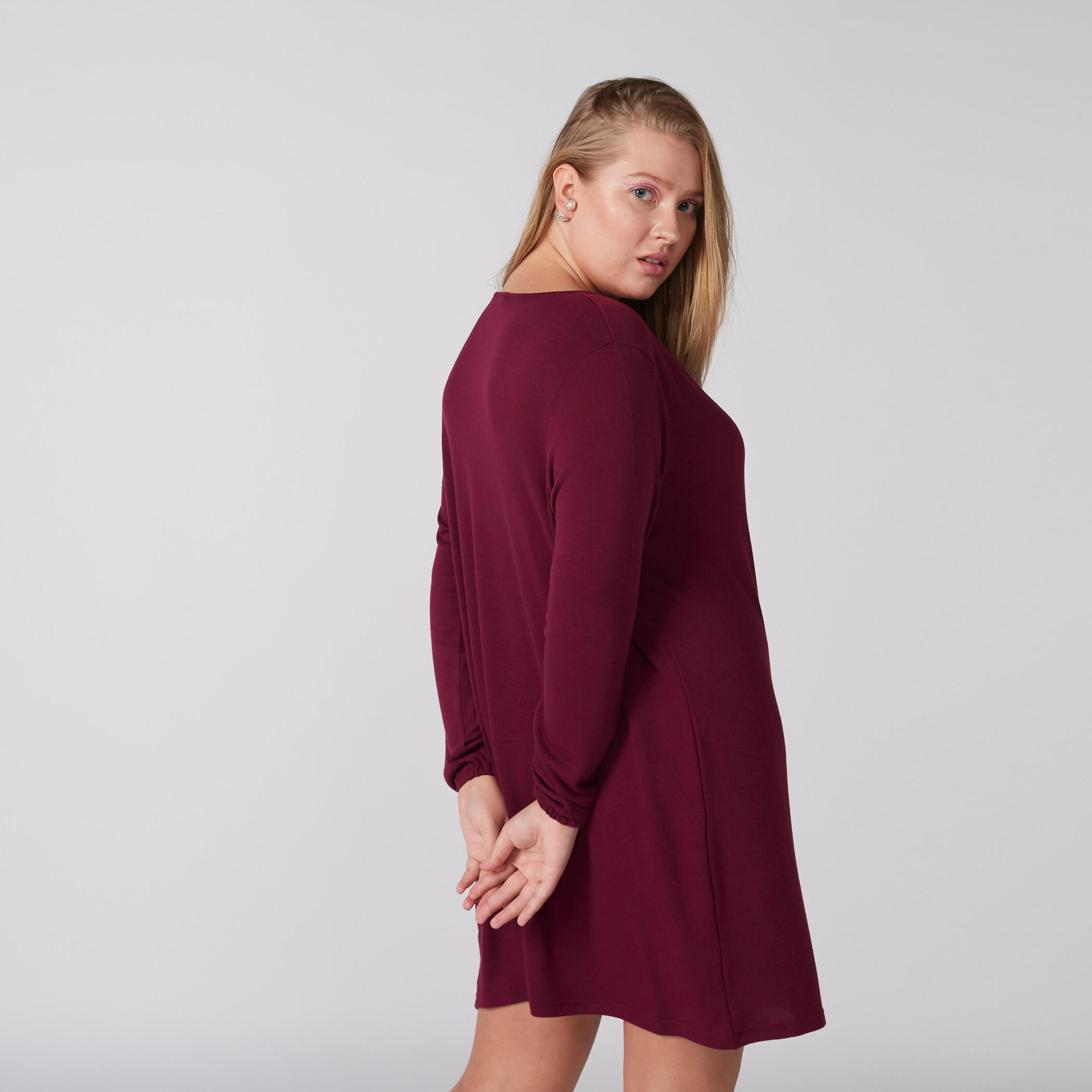فستان بياقة مستديرة وأكمام طويلة وحزام-women-clothing-dresses-image-4