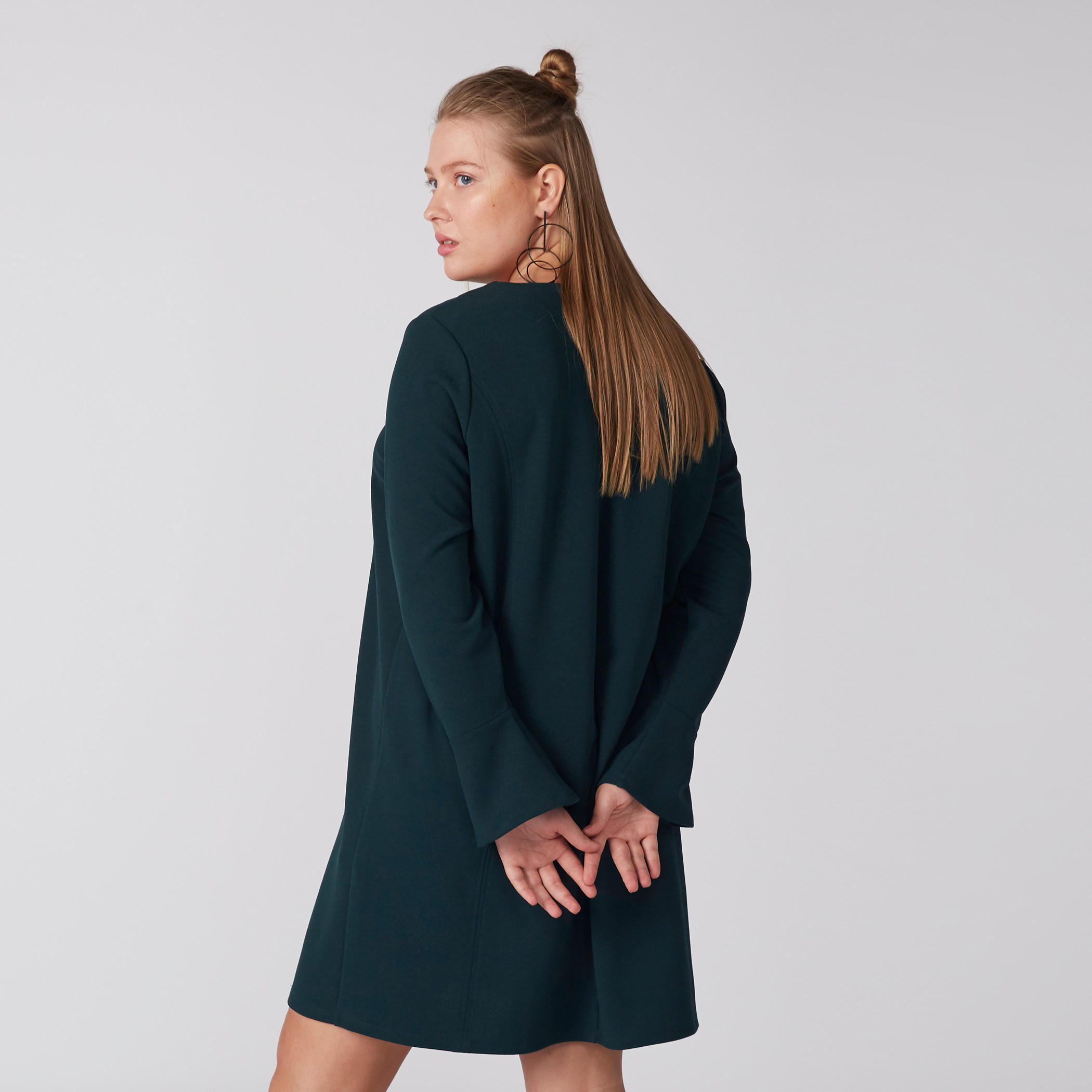 فستان بياقة V وأكمام طويلة وسحّاب إغلاق-women-clothing-dresses-image-4
