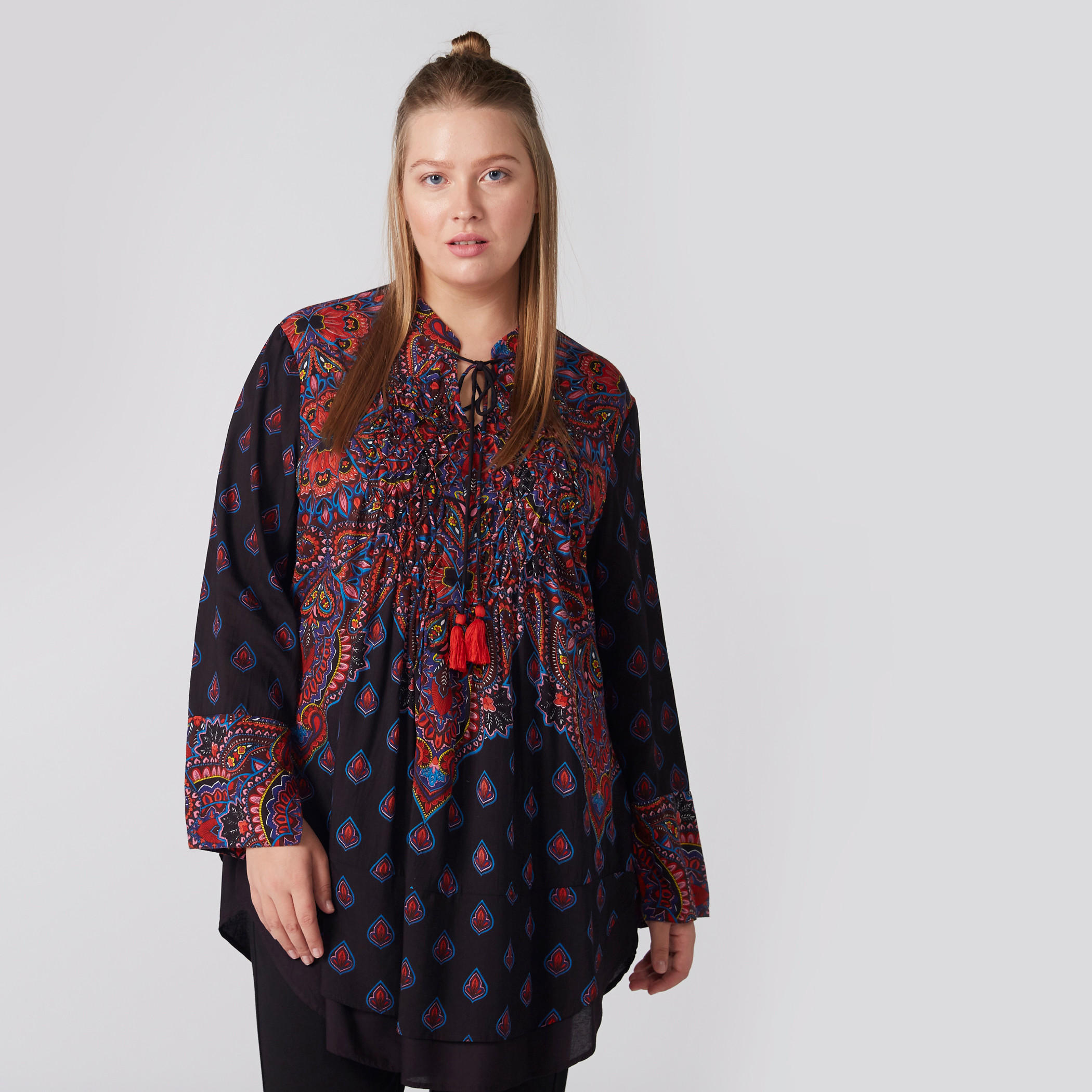 بلوزة بأكمام طويلة وأربطة وطبعات-women-clothing-shirtsandblouses-blouses-image-2