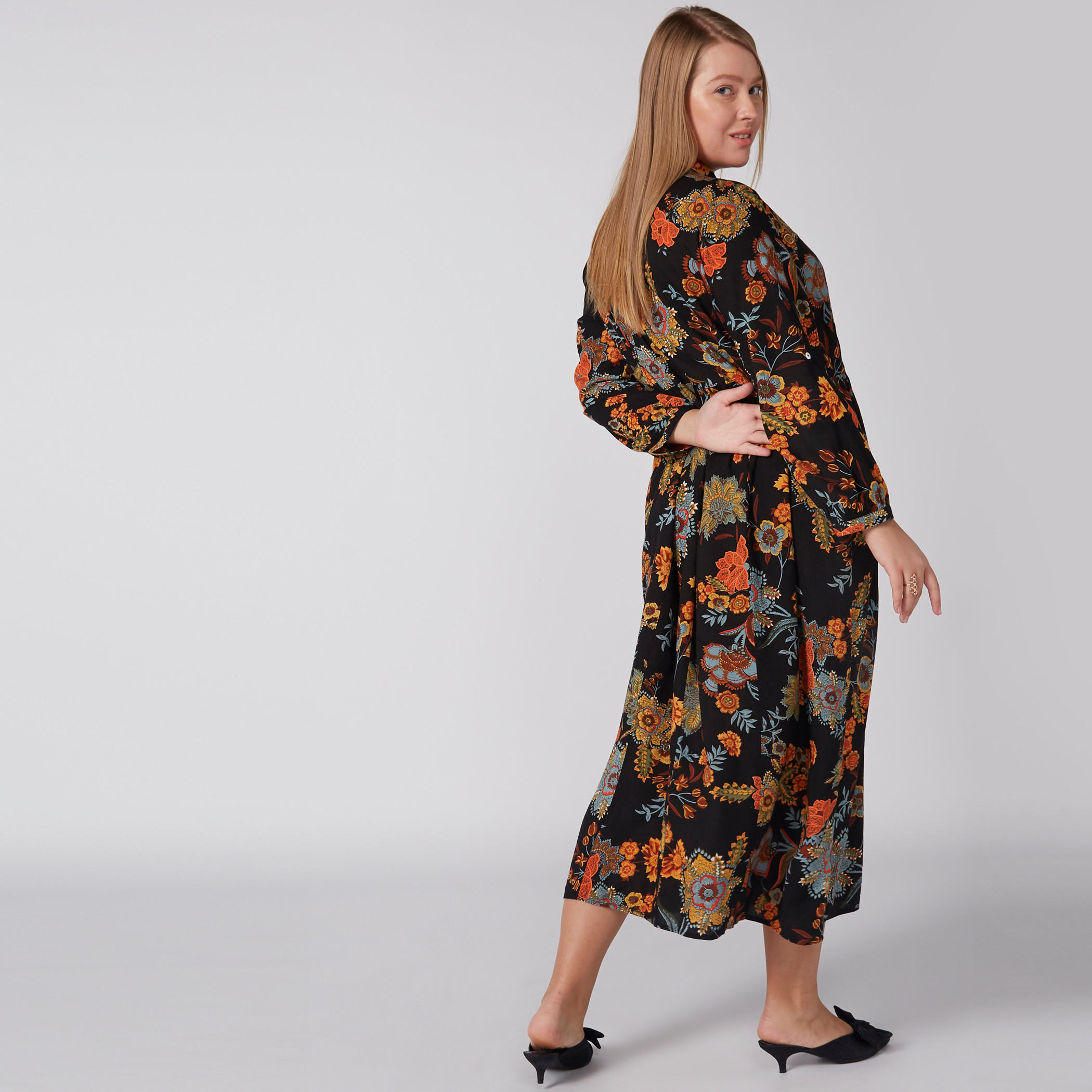 فستان آيه لاين بطبعات وأكمام طويلة وأزرار-women-clothing-dresses-image-4