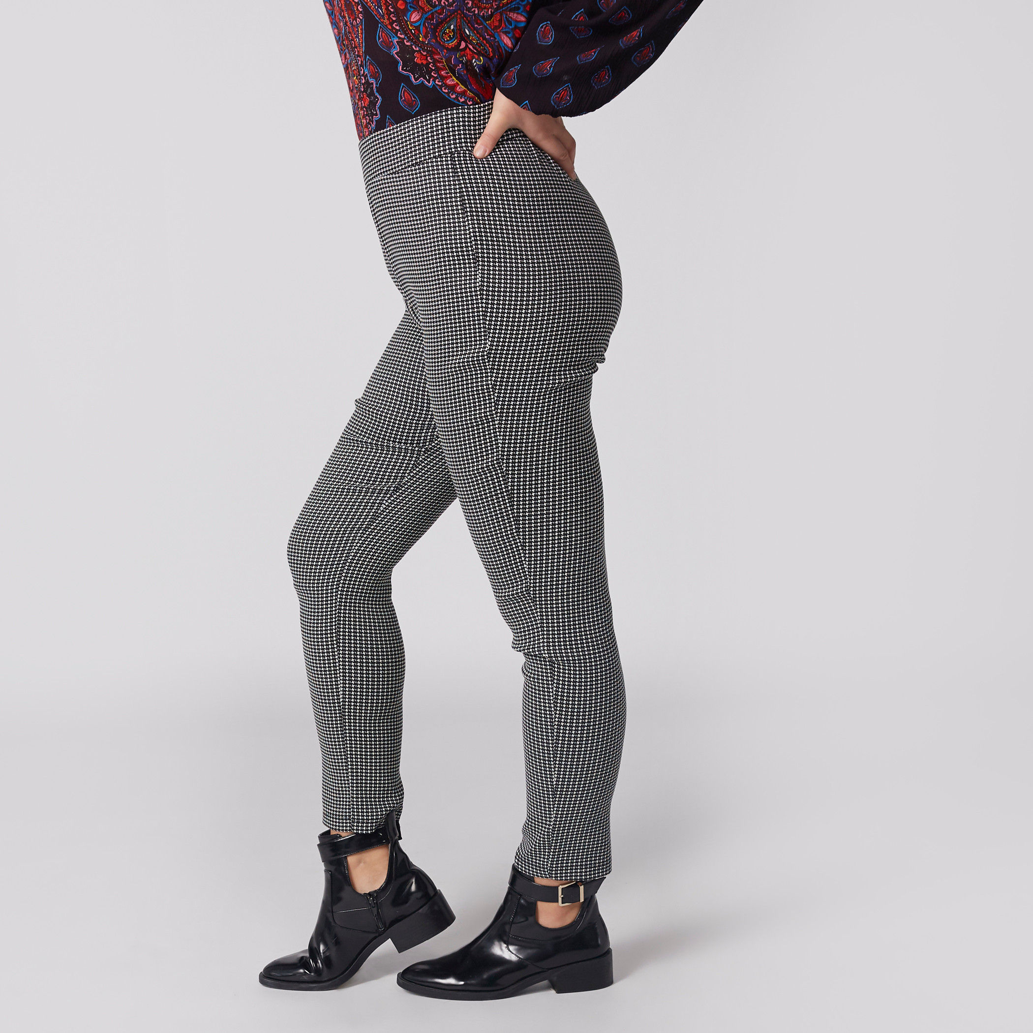 سروال بخصر مطاطي-women-clothing-bottoms-leggings-image-3