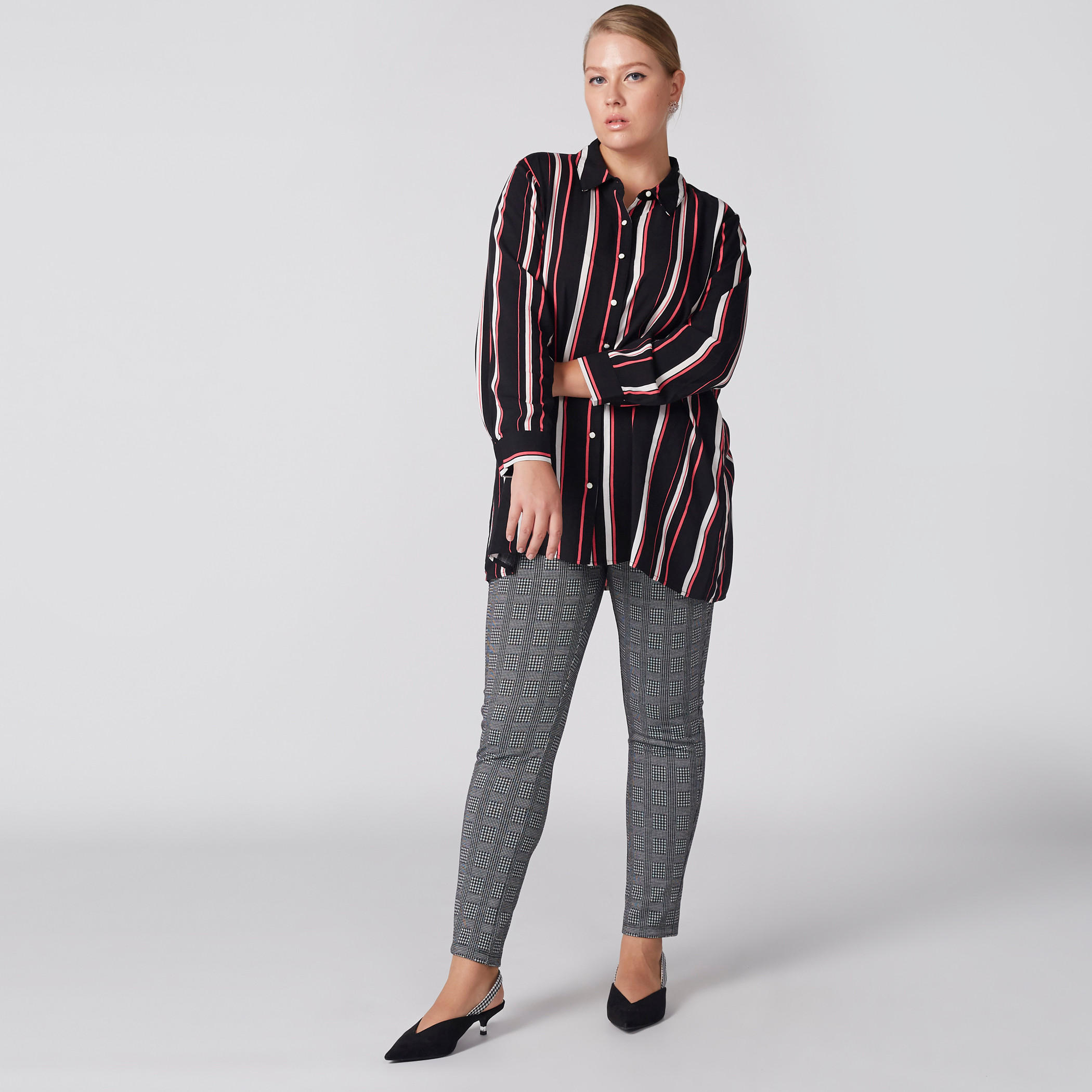 بنطال كاروهات طويل بخصر مطّاطي-women-clothing-bottoms-leggings-image-1