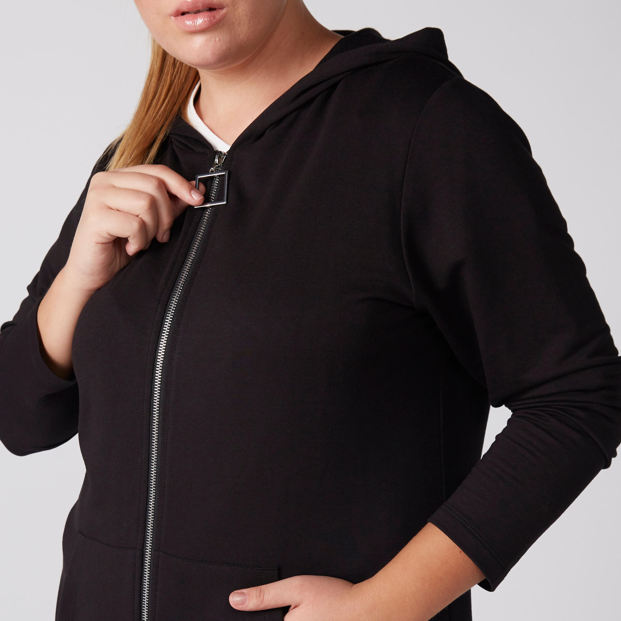 جاكيت بقبعة متصلة وأكمام طويلة مع سحاب للإغلاق-women-winterwear-hoodiesandsweatshirts-sweatshirts-image-5