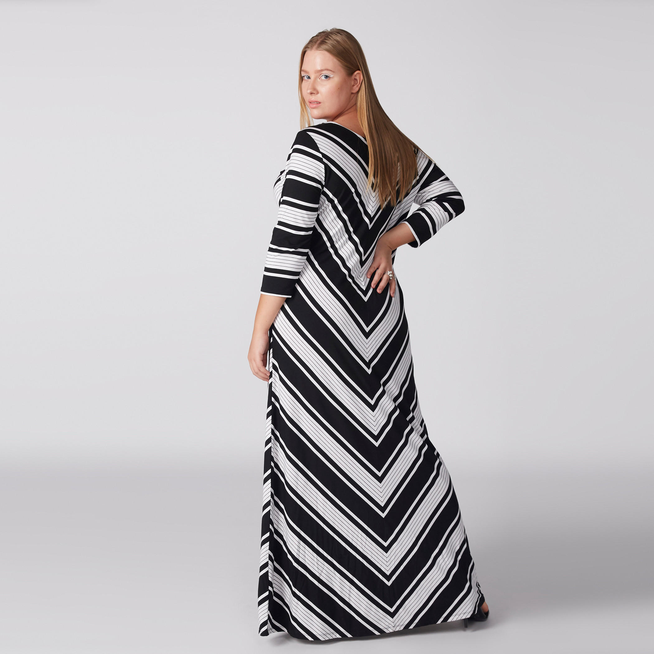 فستان طويل مقلم بياقة مستديرة وأكمام 3/4-women-clothing-dresses-image-4