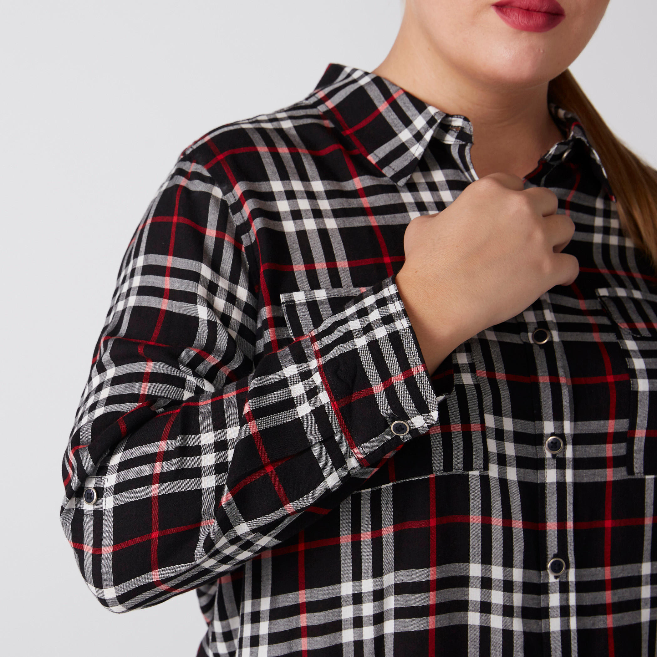 قميص كاروهات بأكمام طويلة وأزرار-women-clothing-shirtsandblouses-shirts-image-1
