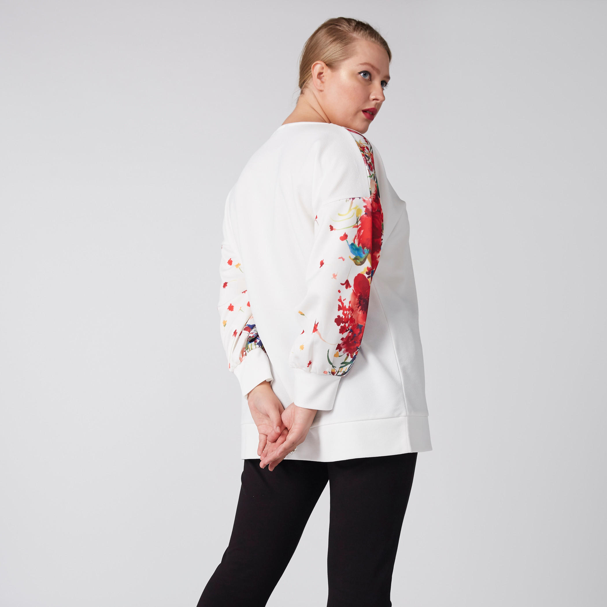 Printed Top with Round Neck and Long Sleeves-women-clothing-shirtsandblouses-blouses-image-4