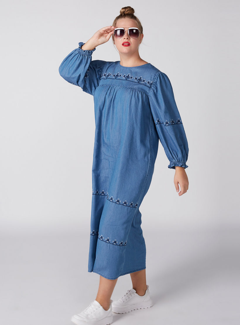 فستان ماكسي بأكمام طويلة وتصميم مطرّز-women-clothing-dresses-image-2