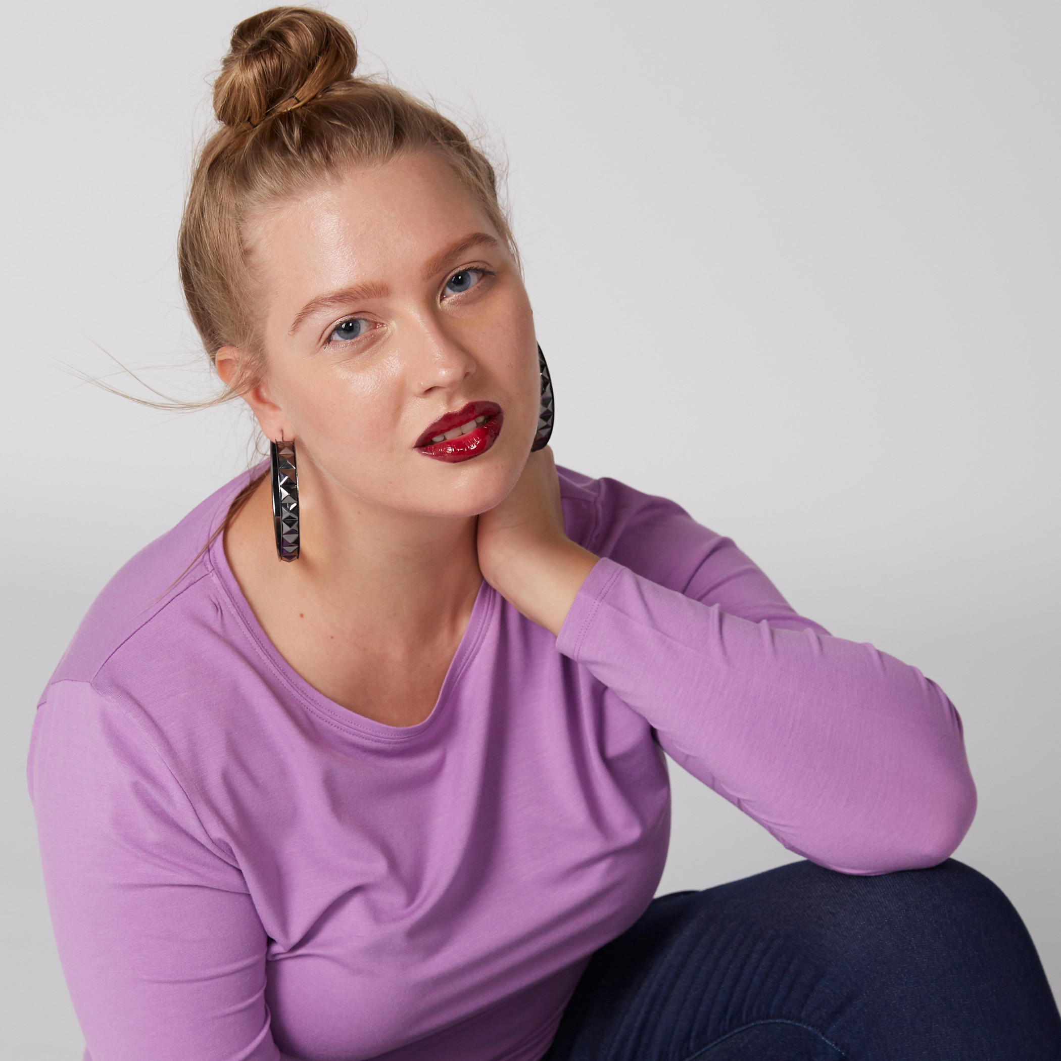 تيشيرت بياقة دائرية وأكمام طويلة-women-clothing-tshirts-image-1