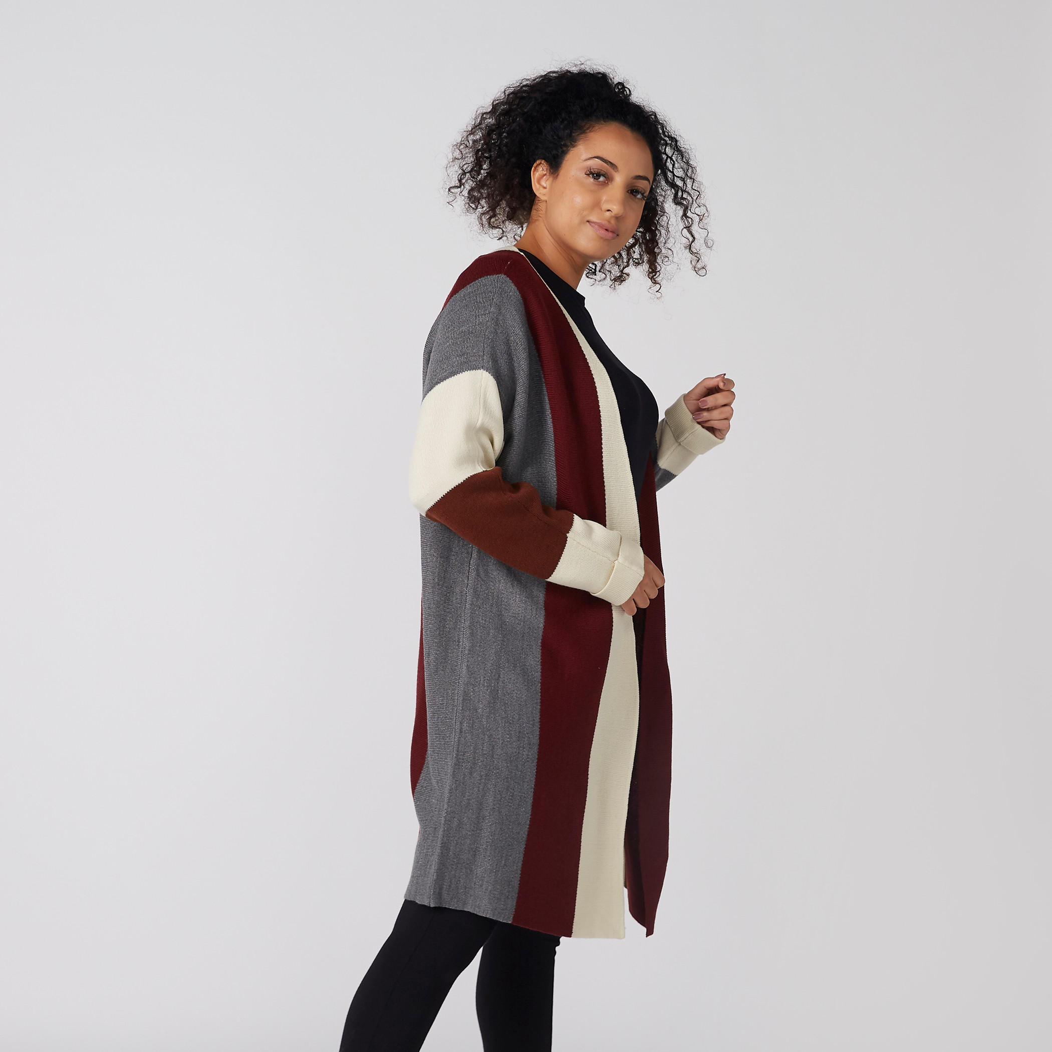 سترة طويلة مقلّمة بأكمام طويلة-women-winterwear-cardigansandjumpers-cardigans-image-5