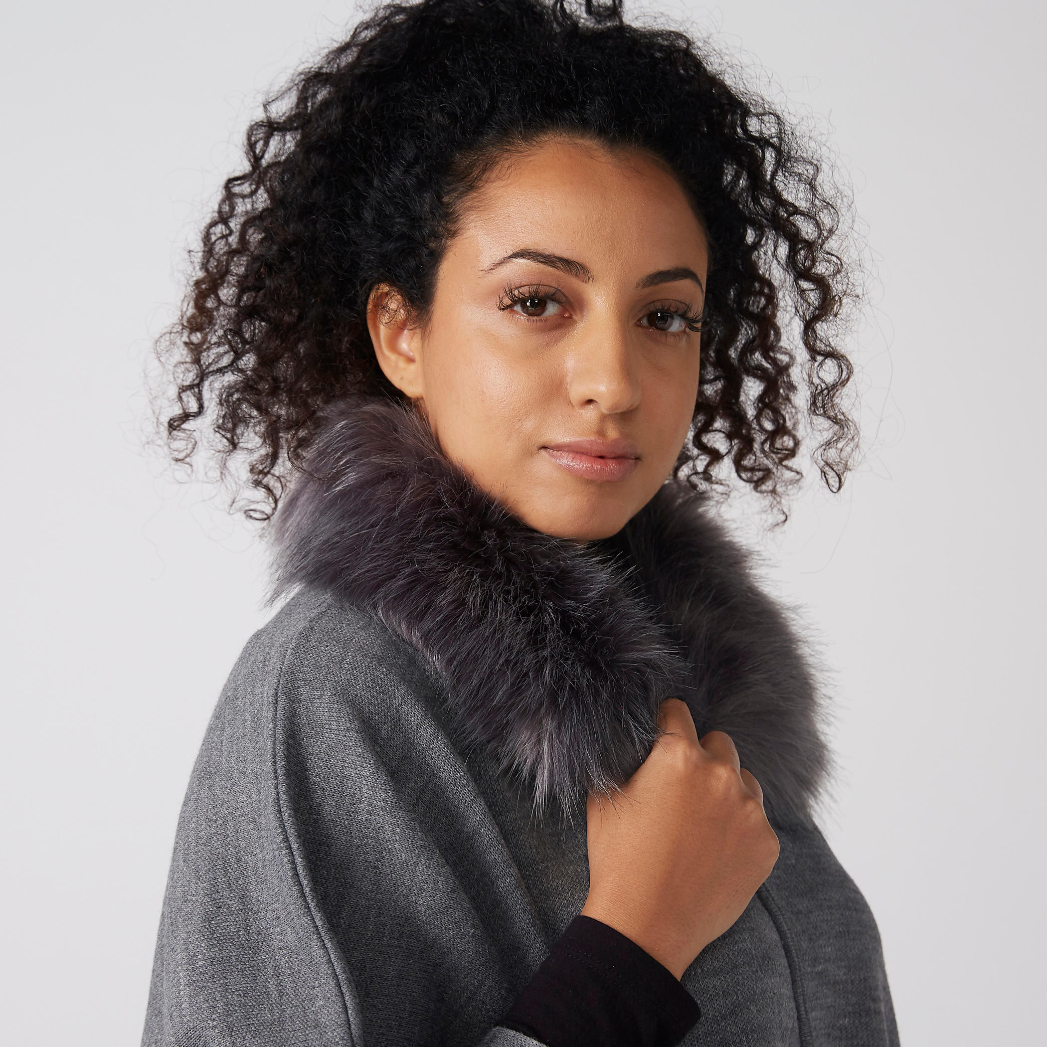 سترة بأكمام طويلة وسحّاب إغلاق وحواف غير مستوية-women-winterwear-cardigansandjumpers-cardigans-image-2