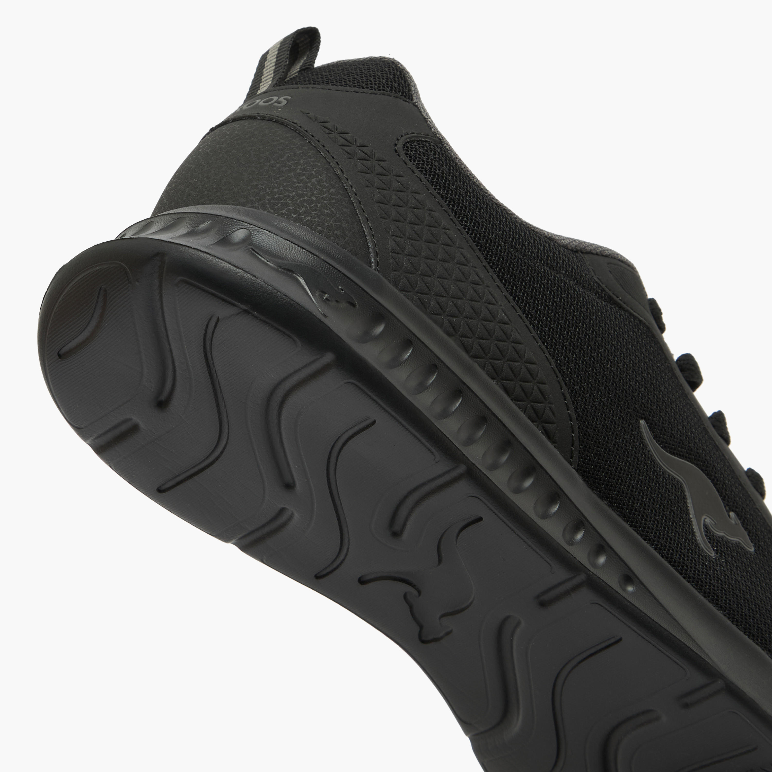حذاء رياضي برباط إغلاق للرجال من كانجاروز-sports-men-shoes-image-5