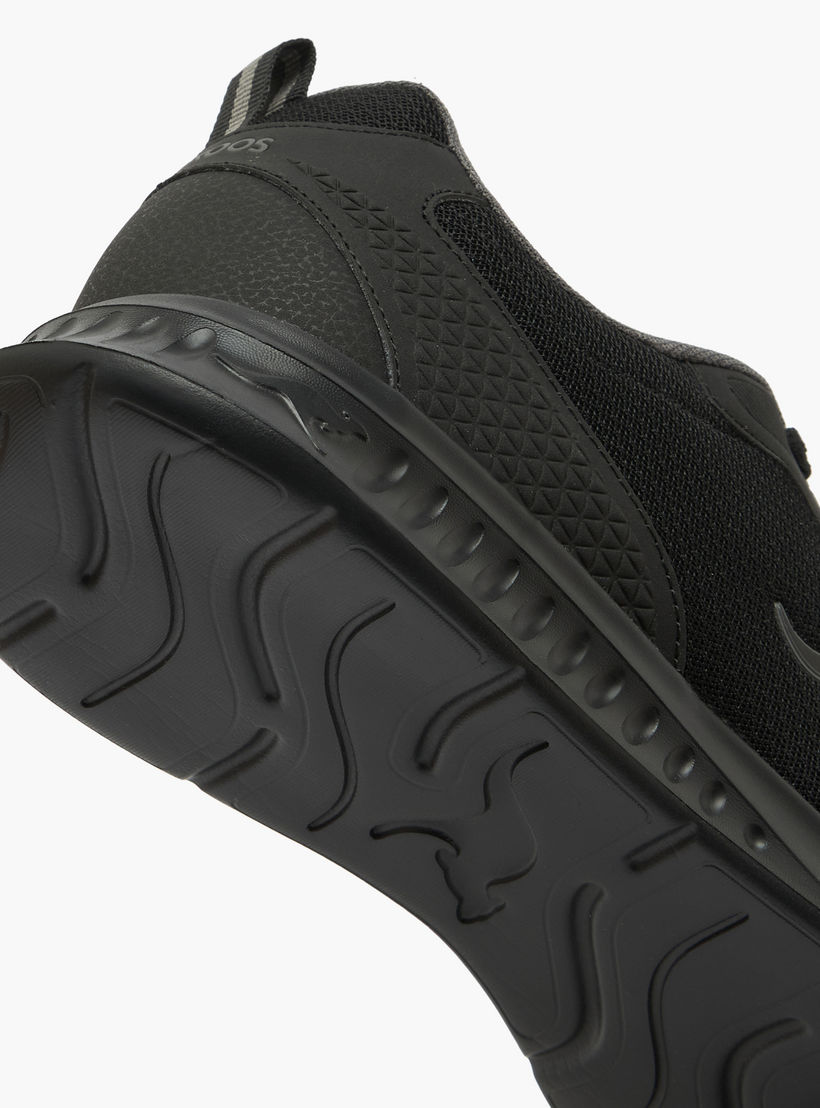 حذاء رياضي برباط إغلاق للرجال من كانجاروز-sports-men-shoes-image-5