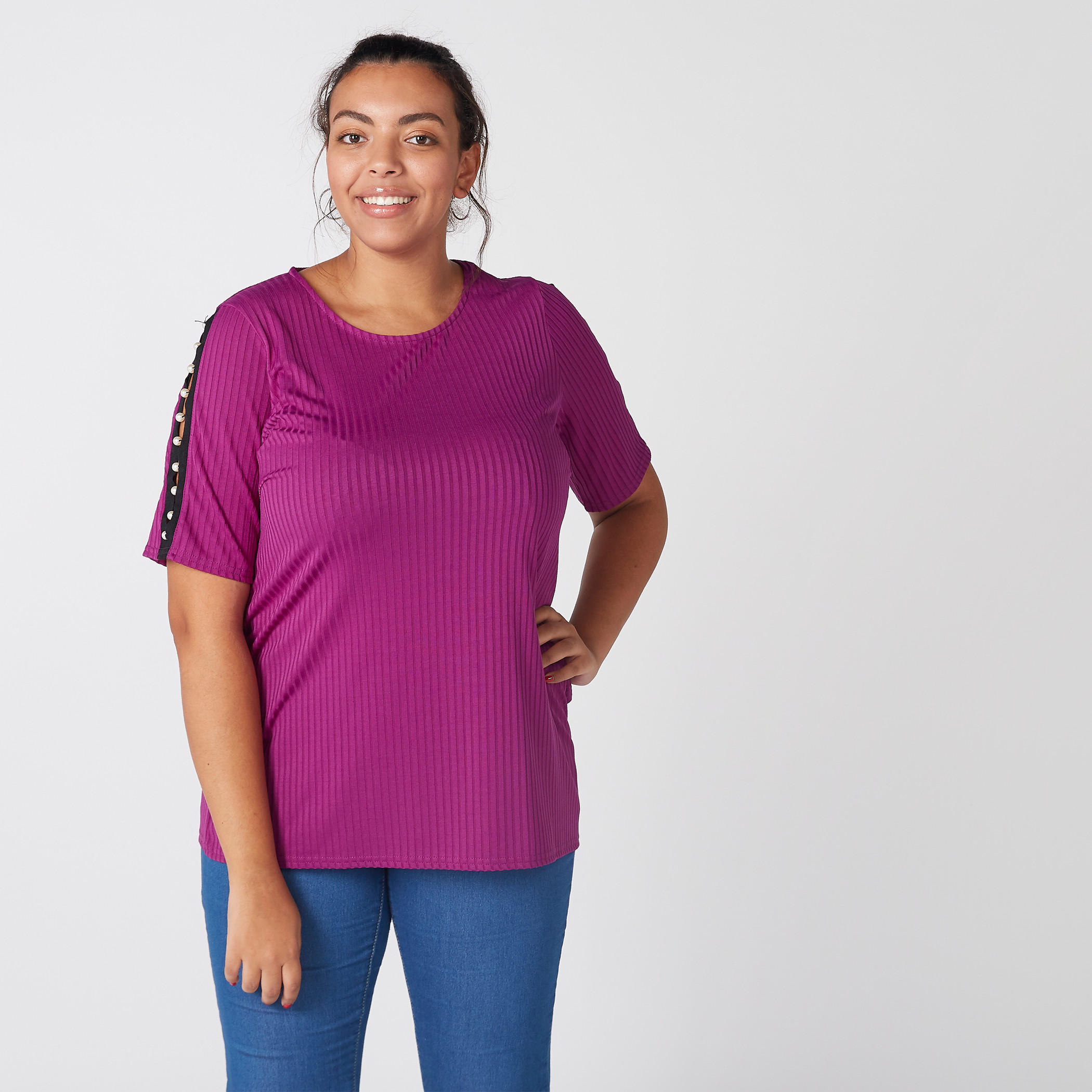 بلوزة بتزيينات وأكمام قصيرة-women-clothing-shirtsandblouses-blouses-image-1