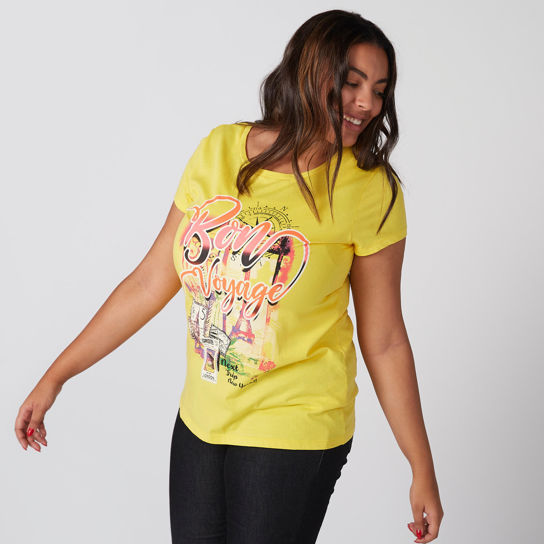 تيشيرت بطبعات بياقة مستديرة وأكمام قصيرة-women-clothing-tshirts-image-1