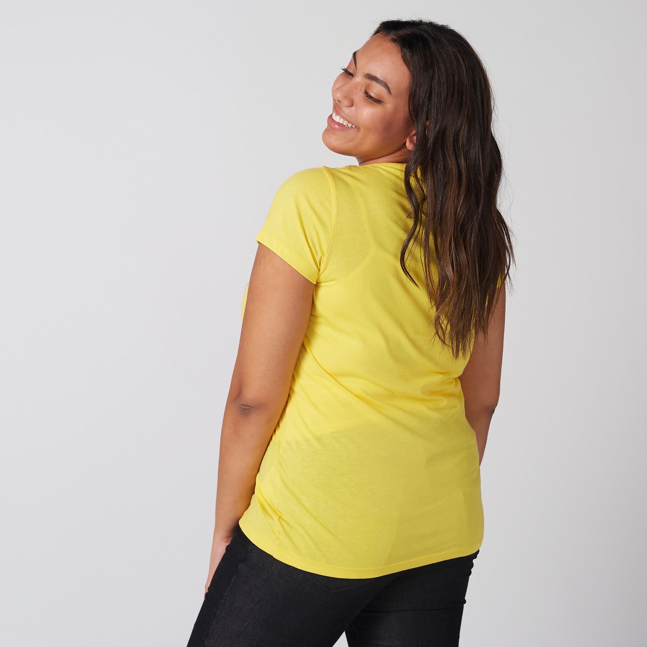 تيشيرت بطبعات بياقة مستديرة وأكمام قصيرة-women-clothing-tshirts-image-3