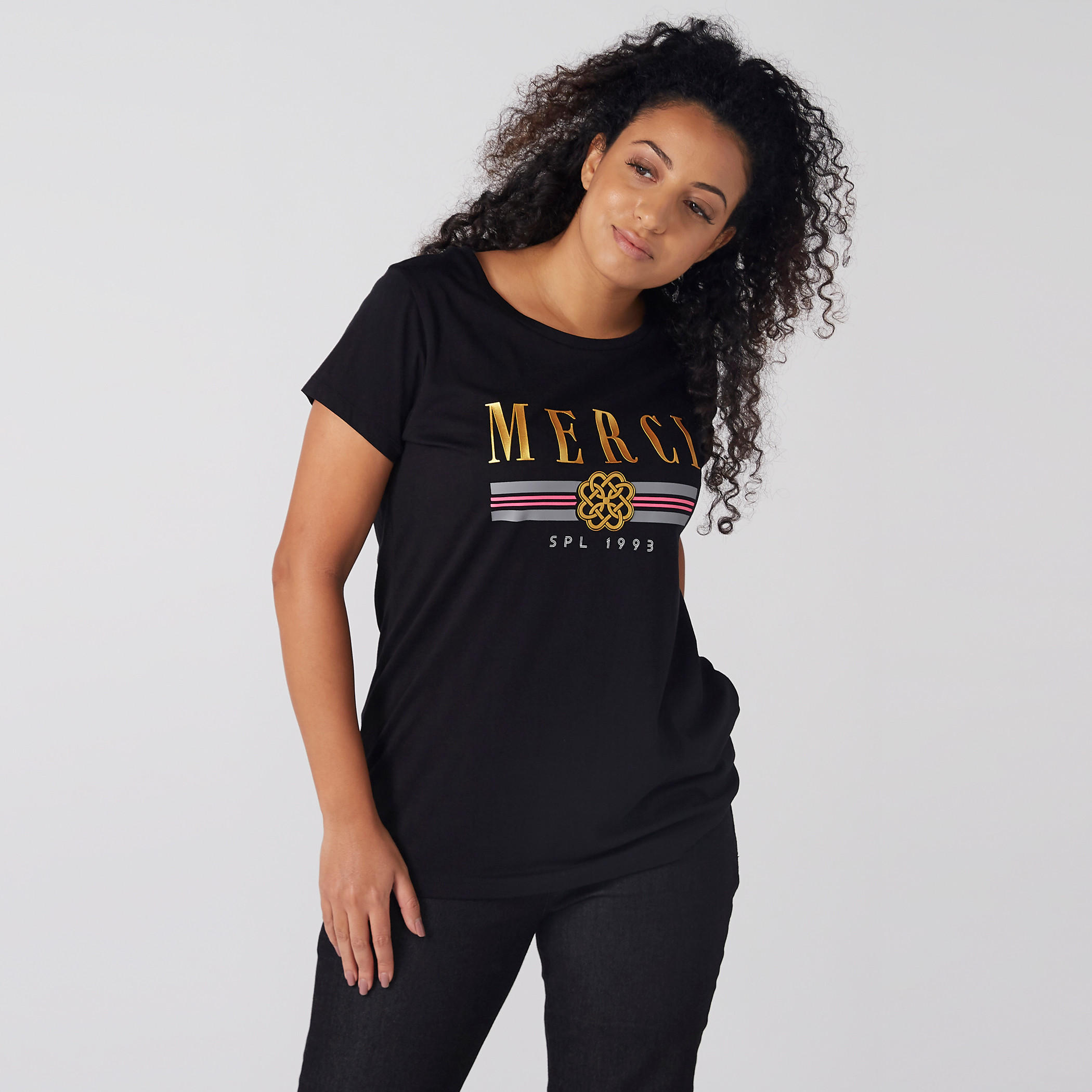 تيشيرت بطبعات بياقة مستديرة وأكمام قصيرة-women-clothing-tshirts-image-3