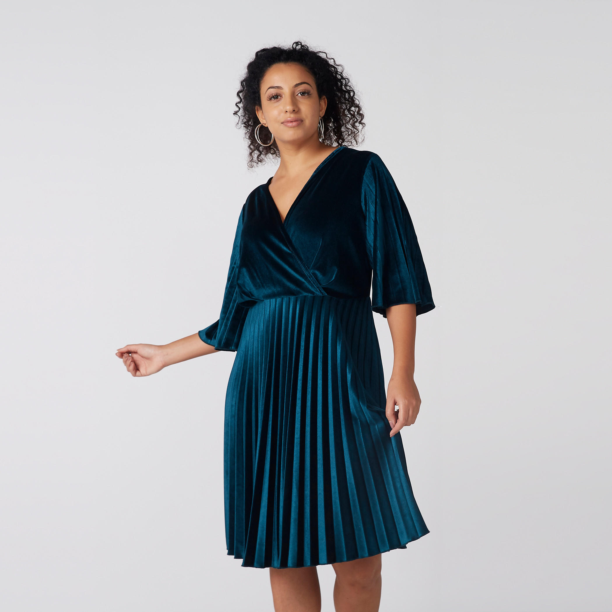 فستان بياقة V وأكمام قصيرة وتفاصيل كشكش-women-clothing-dresses-image-1