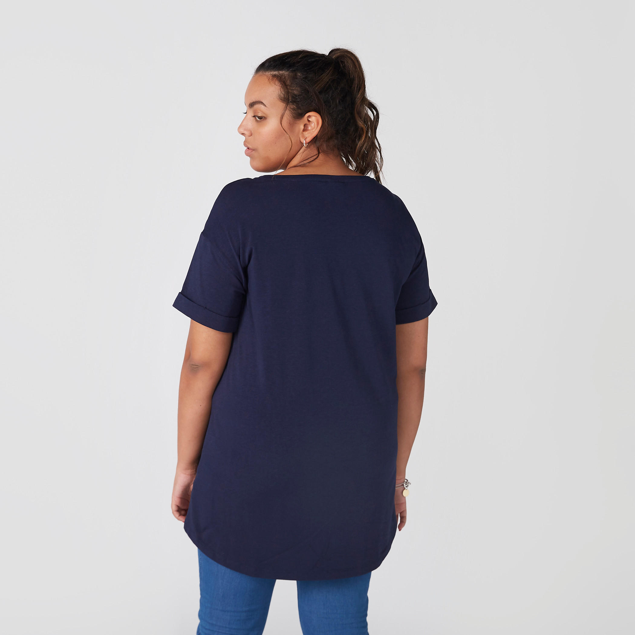 تيشيرت بطبعات ديزي داك وميني ماوس بياقة مستديرة-women-clothing-tshirts-image-3