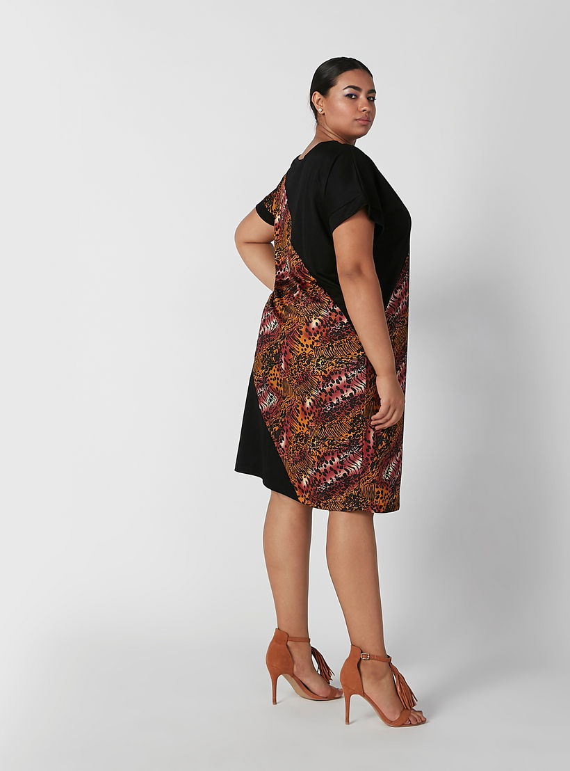 فستان قميص ميدي بياقة مستديرة وأكمام قصيرة وطبعات حيوانات-women-clothing-dresses-image-3