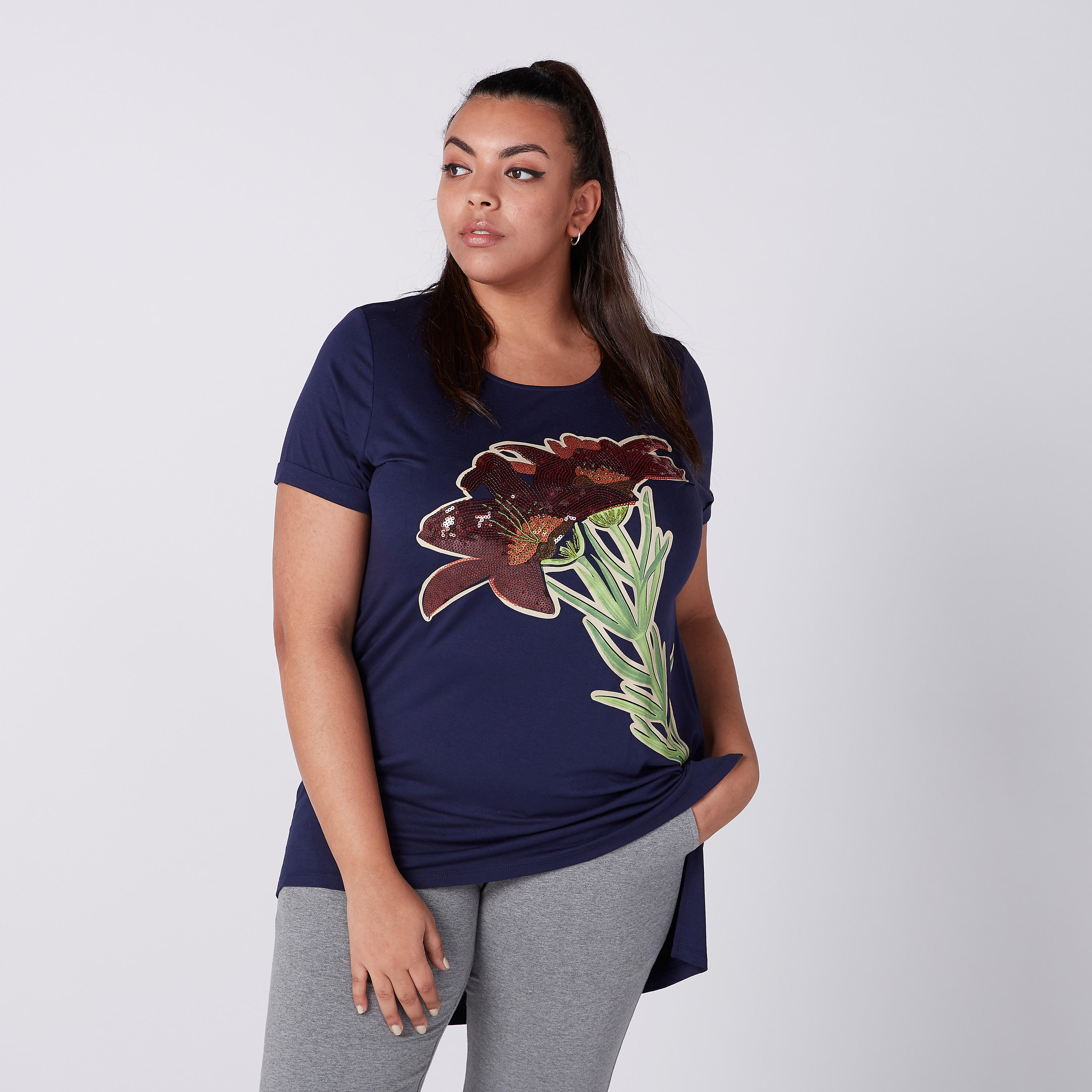 تيشيرت طويل بطبعات وتفاصيل ترتر-women-clothing-tshirts-image-1