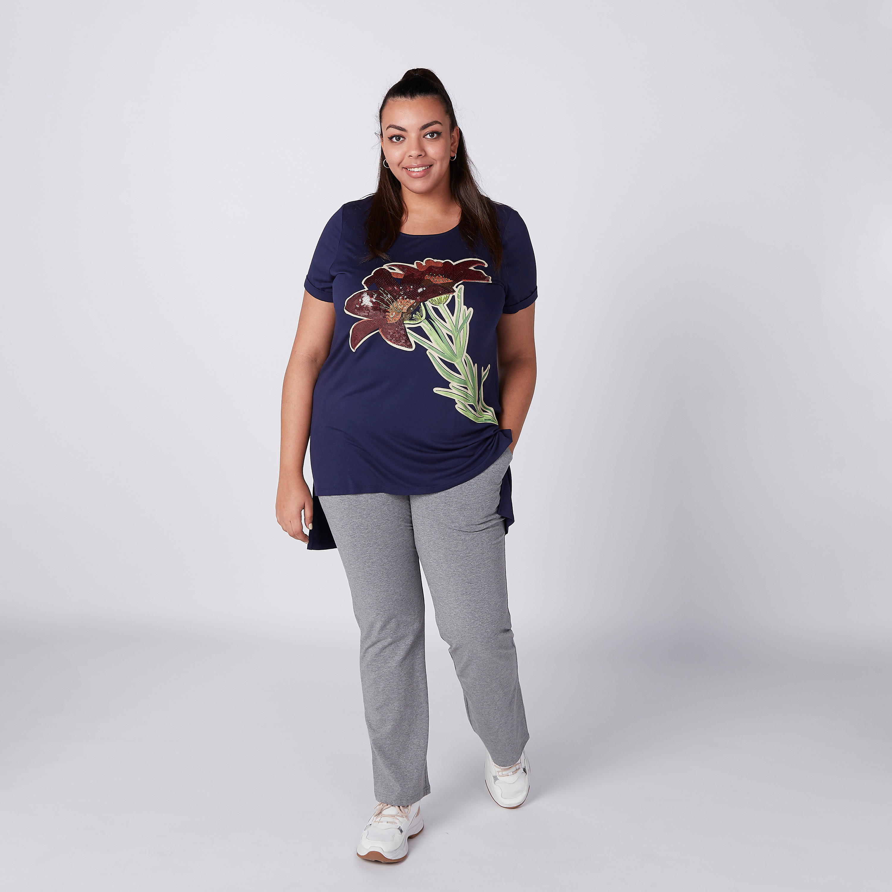 تيشيرت طويل بطبعات وتفاصيل ترتر-women-clothing-tshirts-image-3