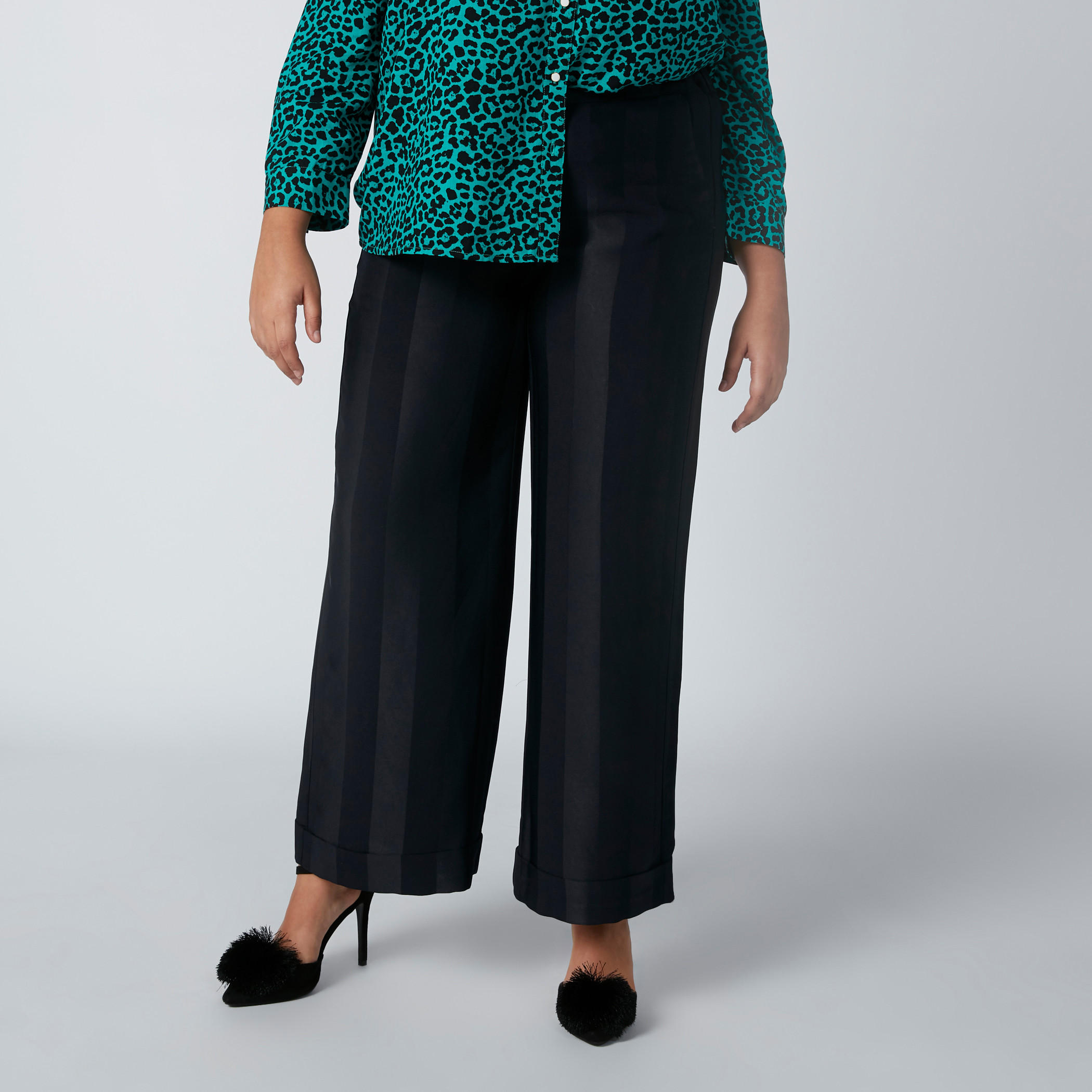بنطلون مخطط بخصر متوسط الارتفاع وقصة مريحة-women-clothing-bottoms-trousers-image-3