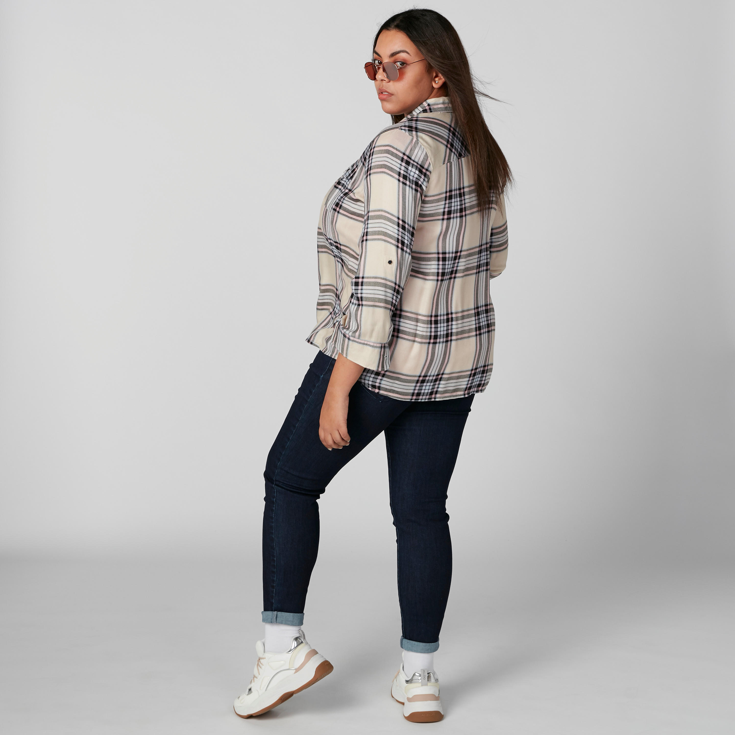 قميص كاروهات بأكمام طويلة وأزرار-women-clothing-shirtsandblouses-blouses-image-1
