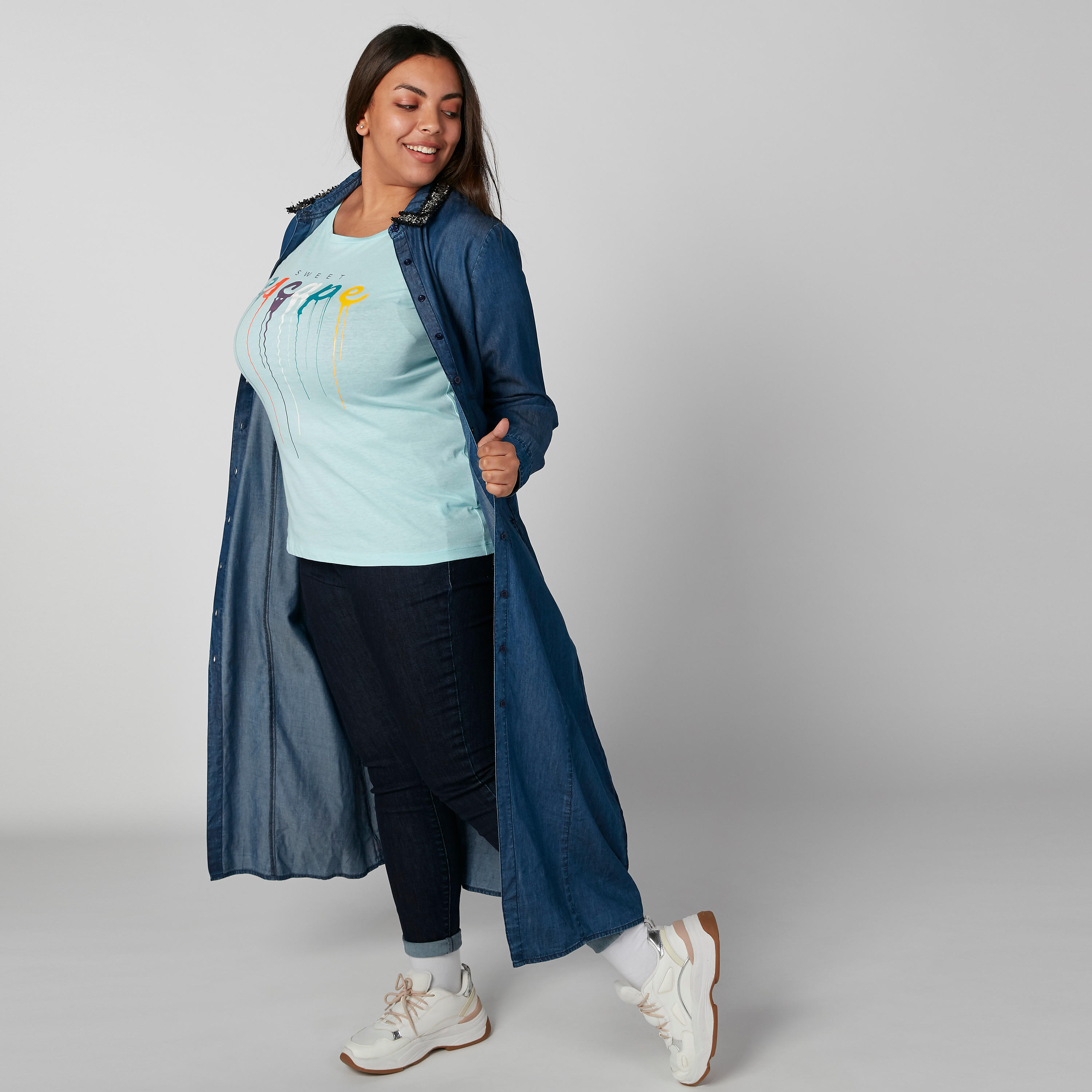تيشيرت بقصّة عادية وأكمام قصيرة وطبعات-women-clothing-tshirts-image-1