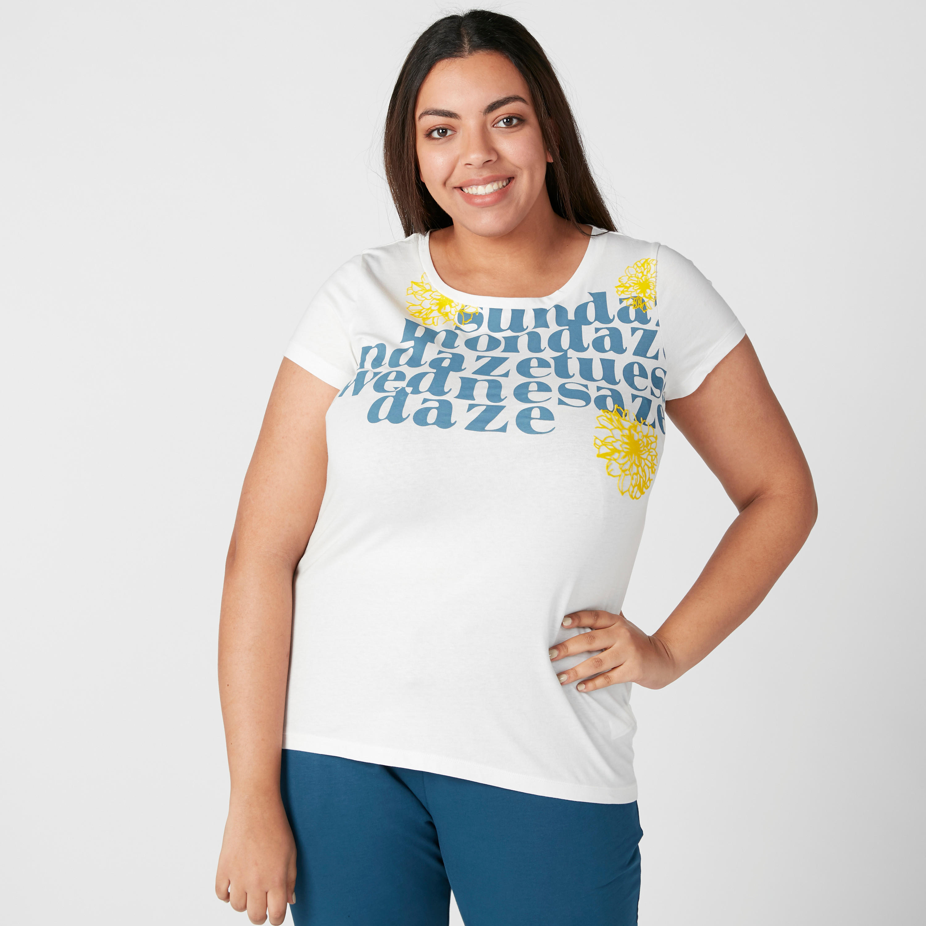 تيشيرت بياقة مستديرة وأكمام قصيرة وطبعات-women-clothing-tshirts-image-1